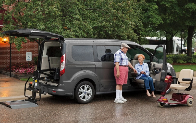 Which Van Handles People-Moving Better — 2026 Ford Transit or 2026 Ram ProMaster for Jupiter, FL Shuttle Duty?