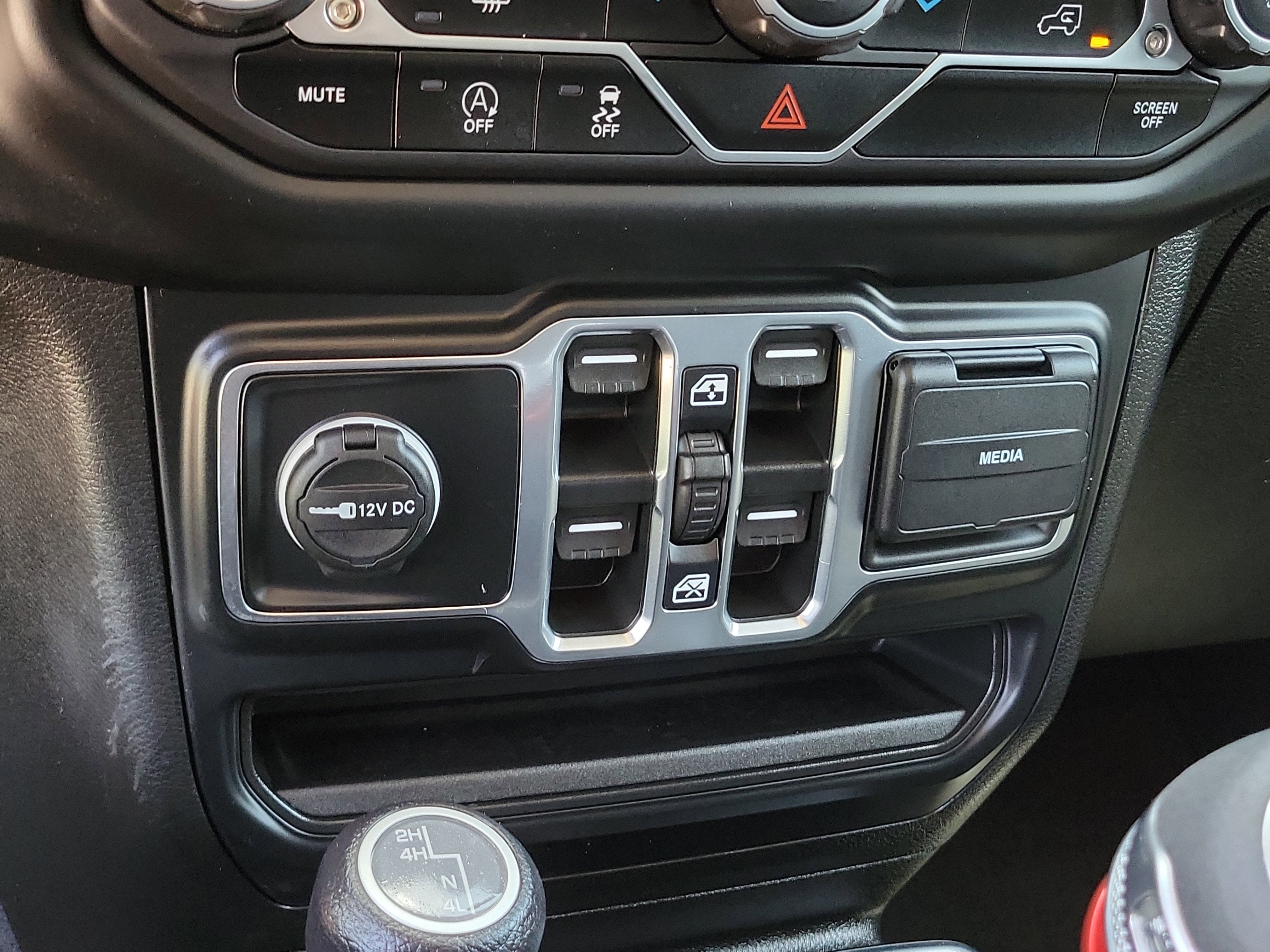 2023 Jeep Wrangler Sport Altitude