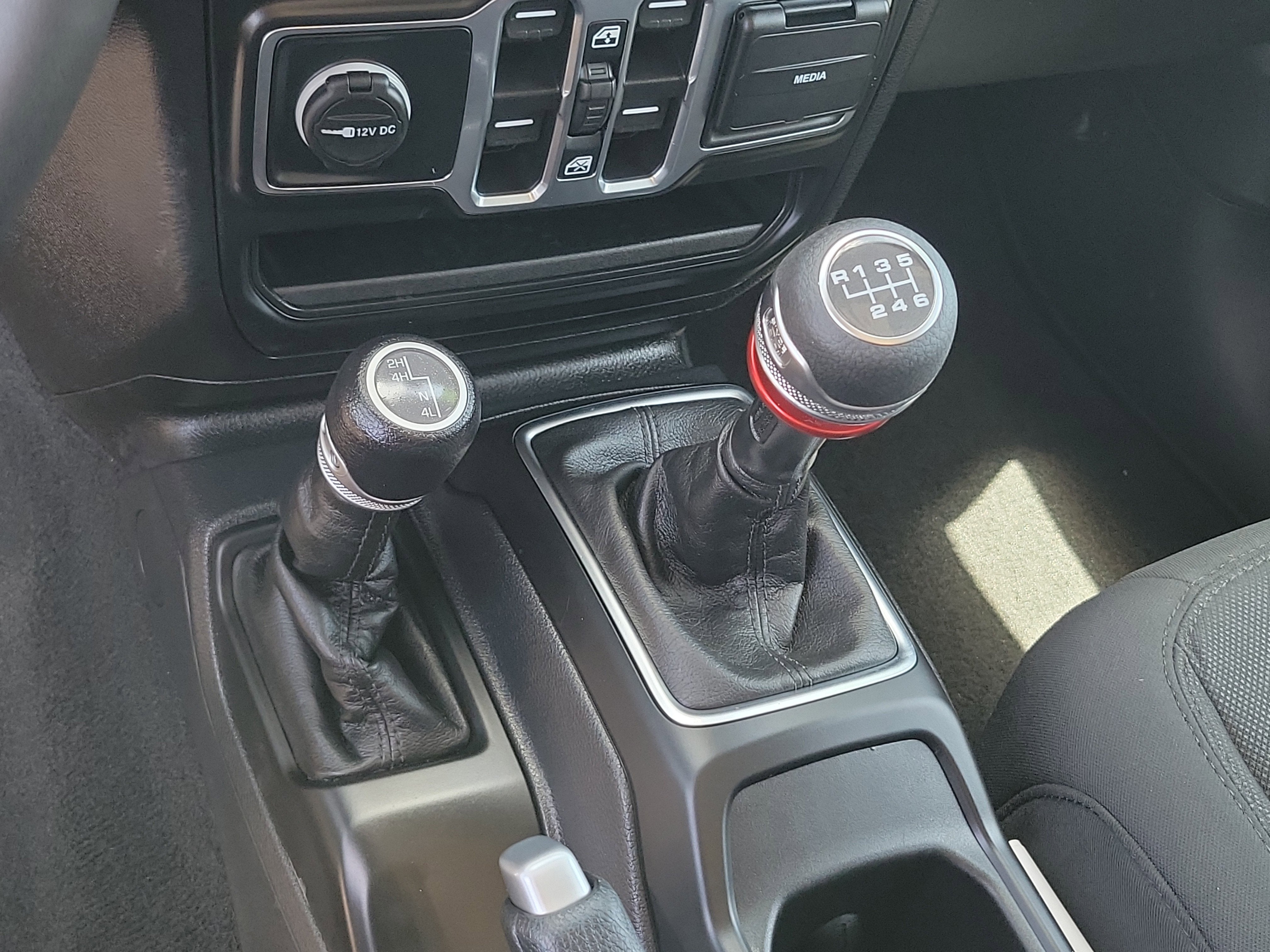 2023 Jeep Wrangler Sport Altitude