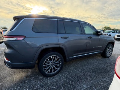 2022 Jeep Grand Cherokee L Summit Reserve
