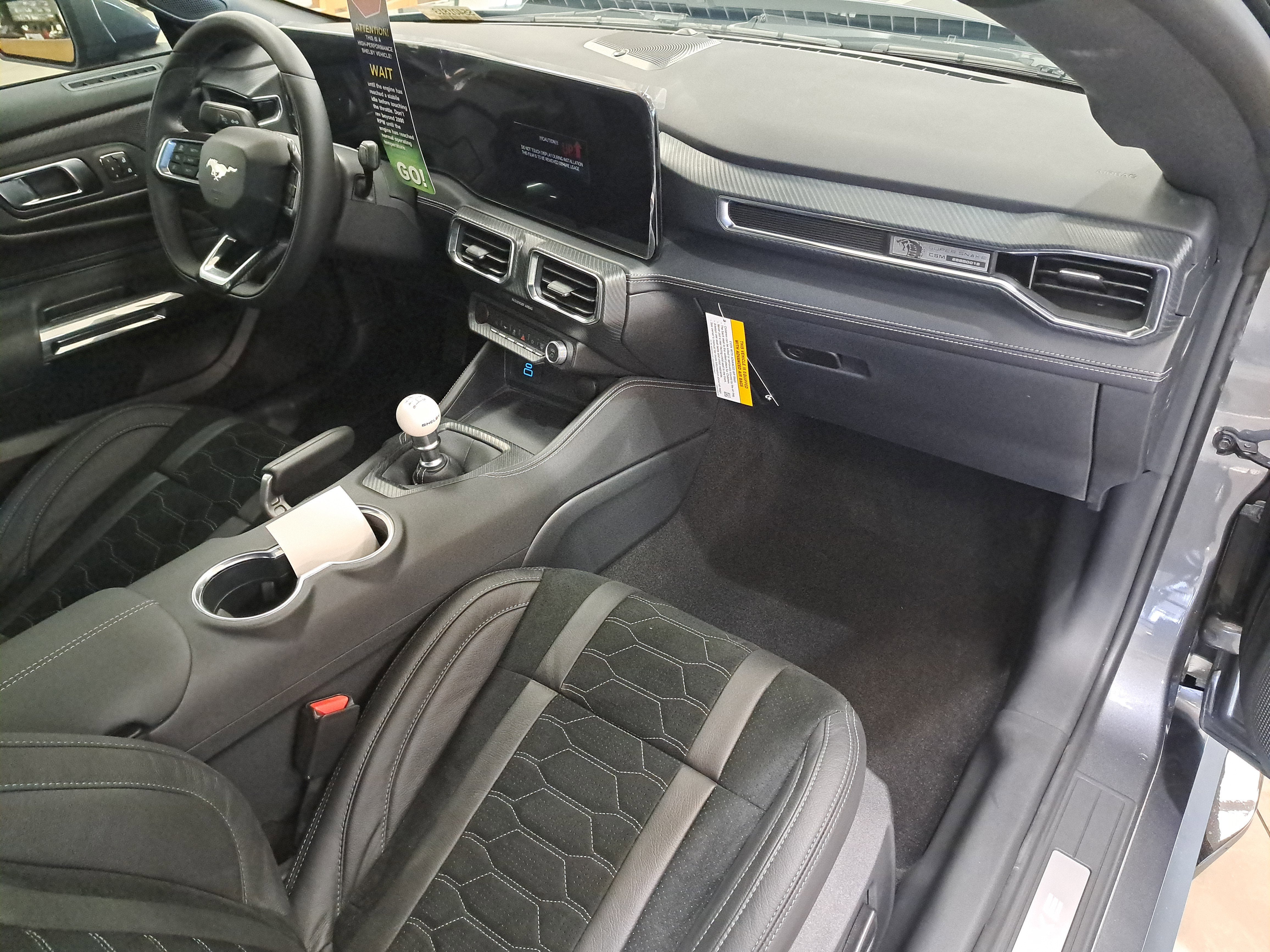 2025 Ford Mustang Premium