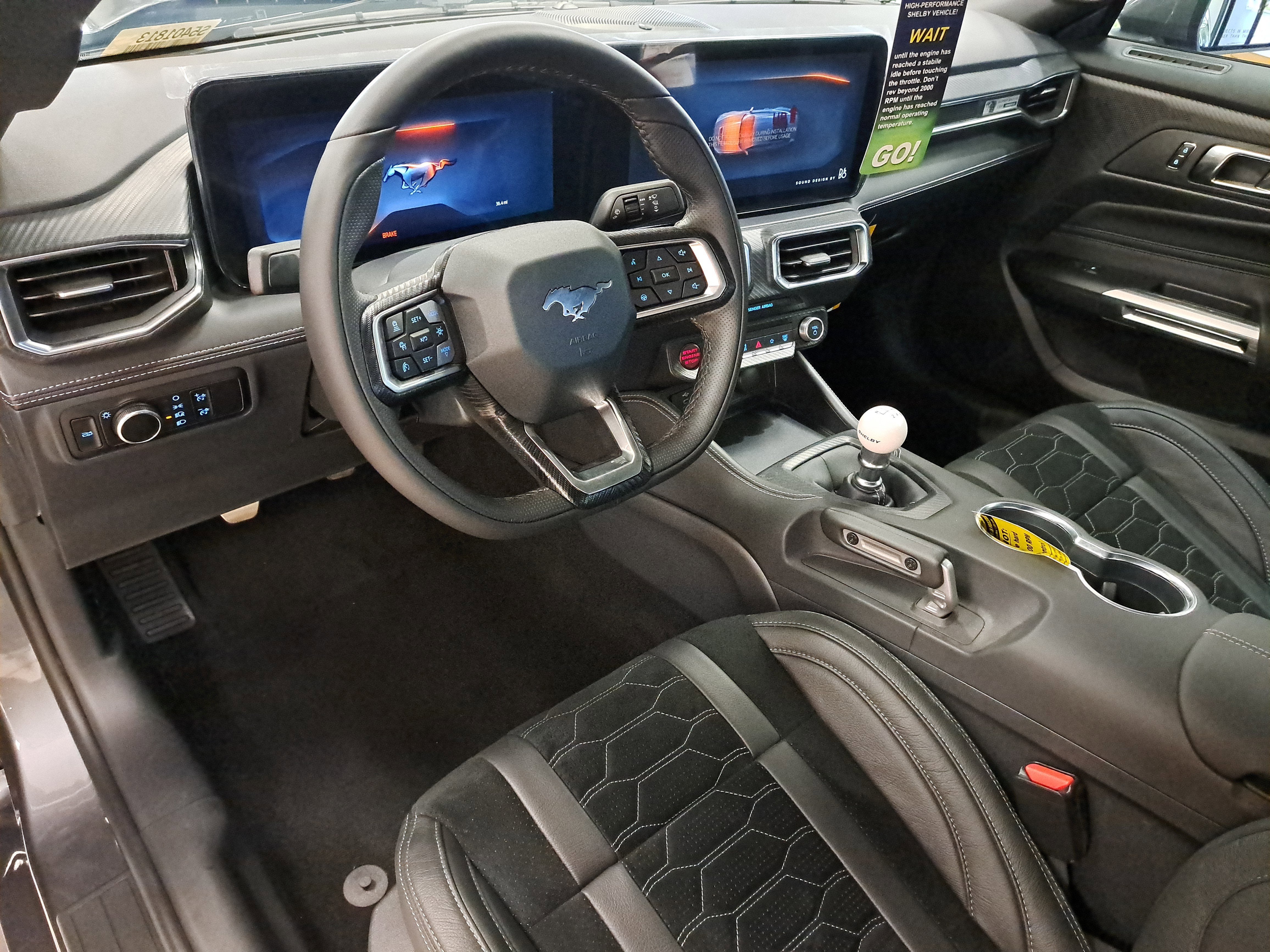 2025 Ford Mustang Premium