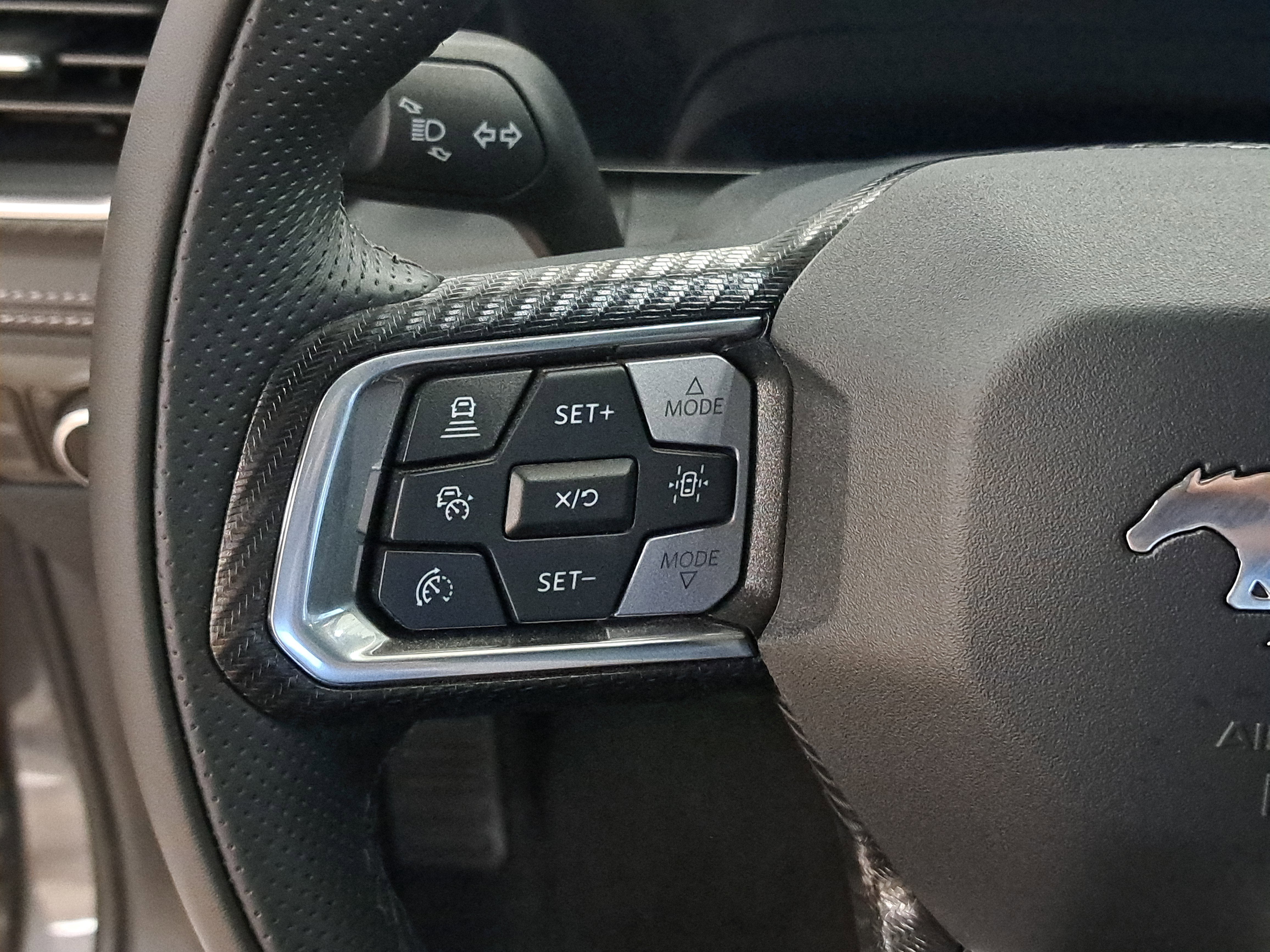 2025 Ford Mustang Premium