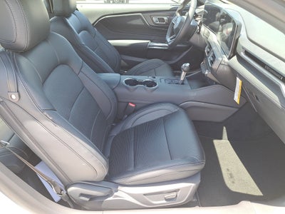 2025 Ford Mustang Premium