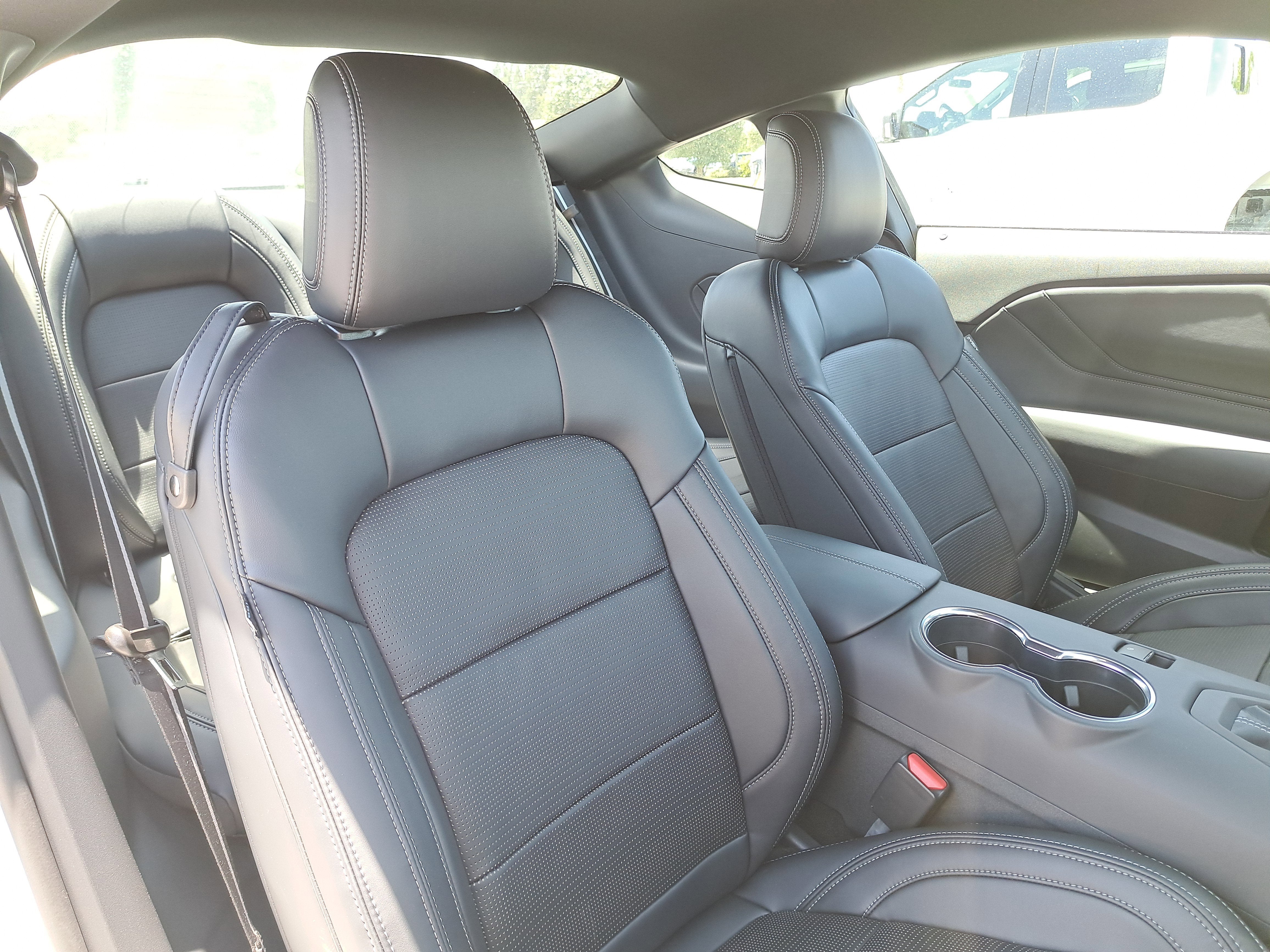 2025 Ford Mustang Premium