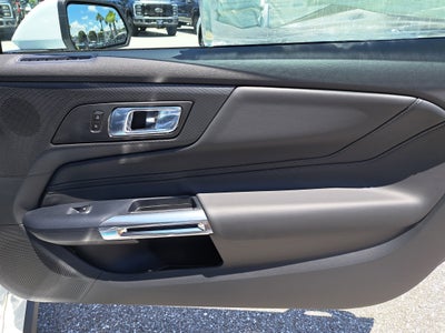 2025 Ford Mustang Premium