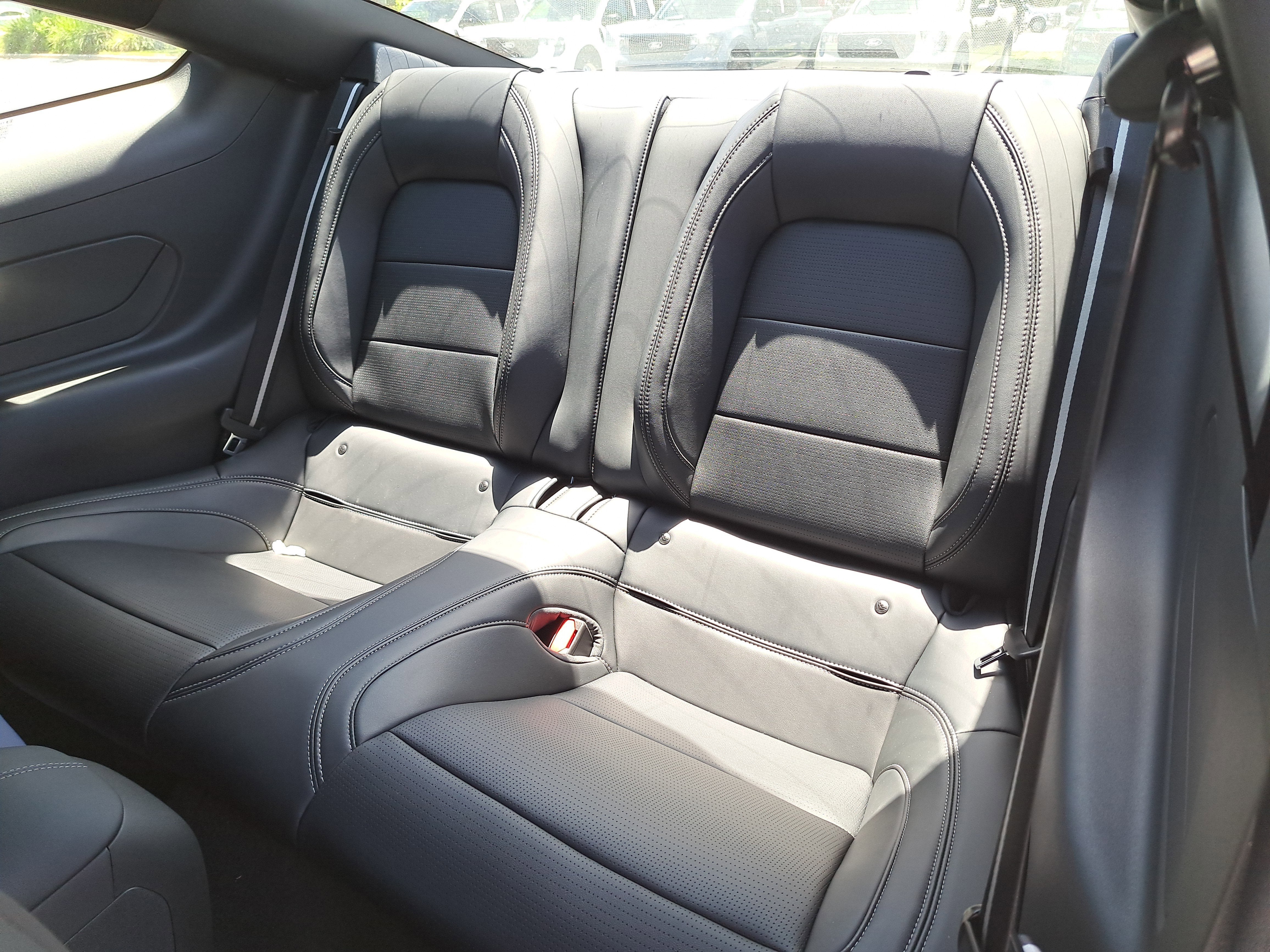 2025 Ford Mustang Premium