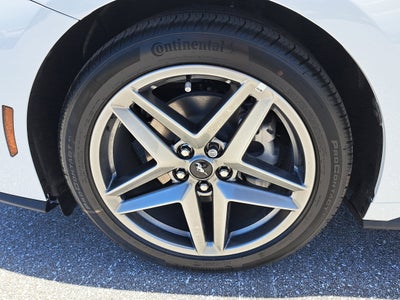 2025 Ford Mustang Premium