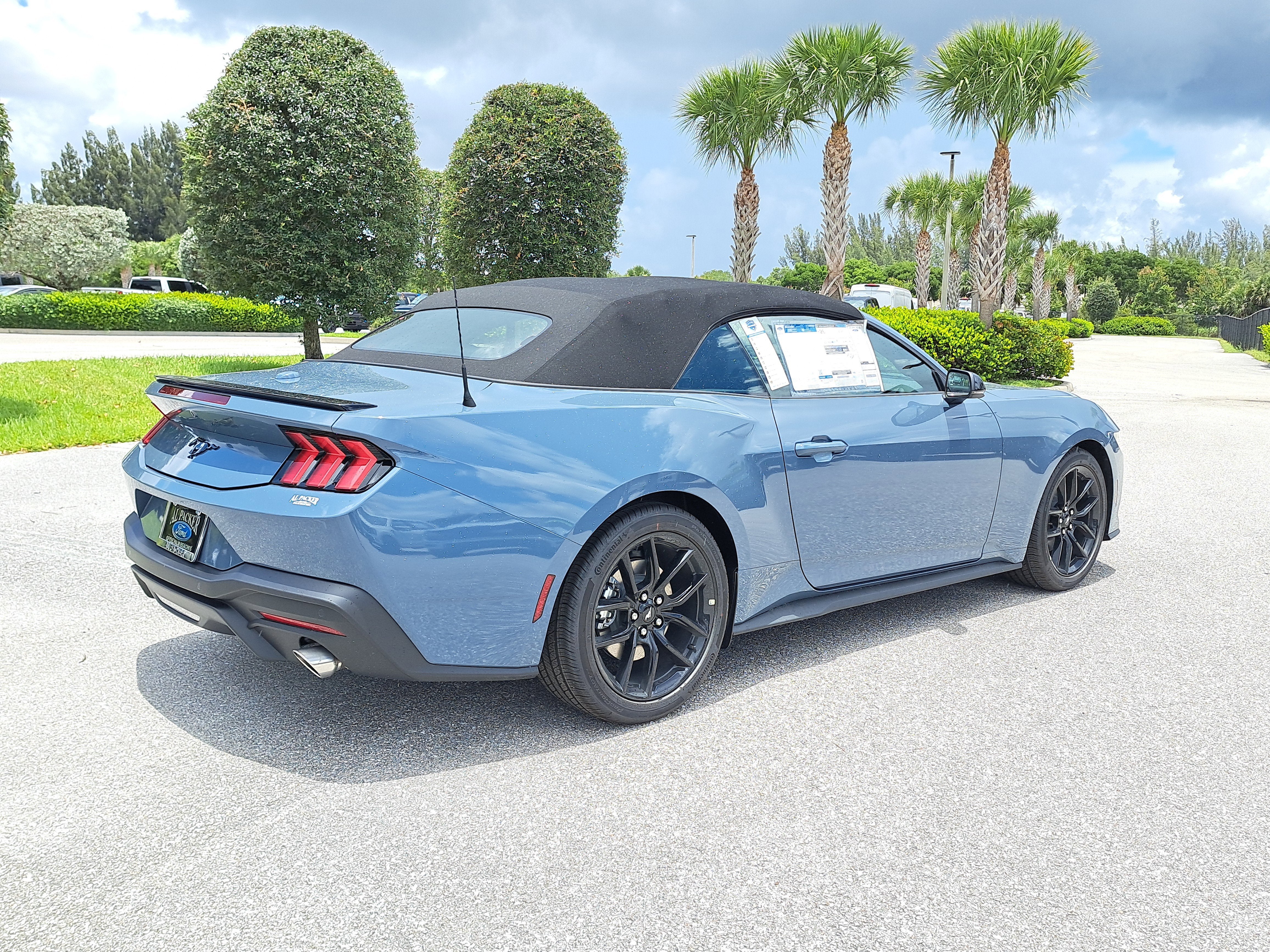 2025 Ford Mustang EcoBoost Premium