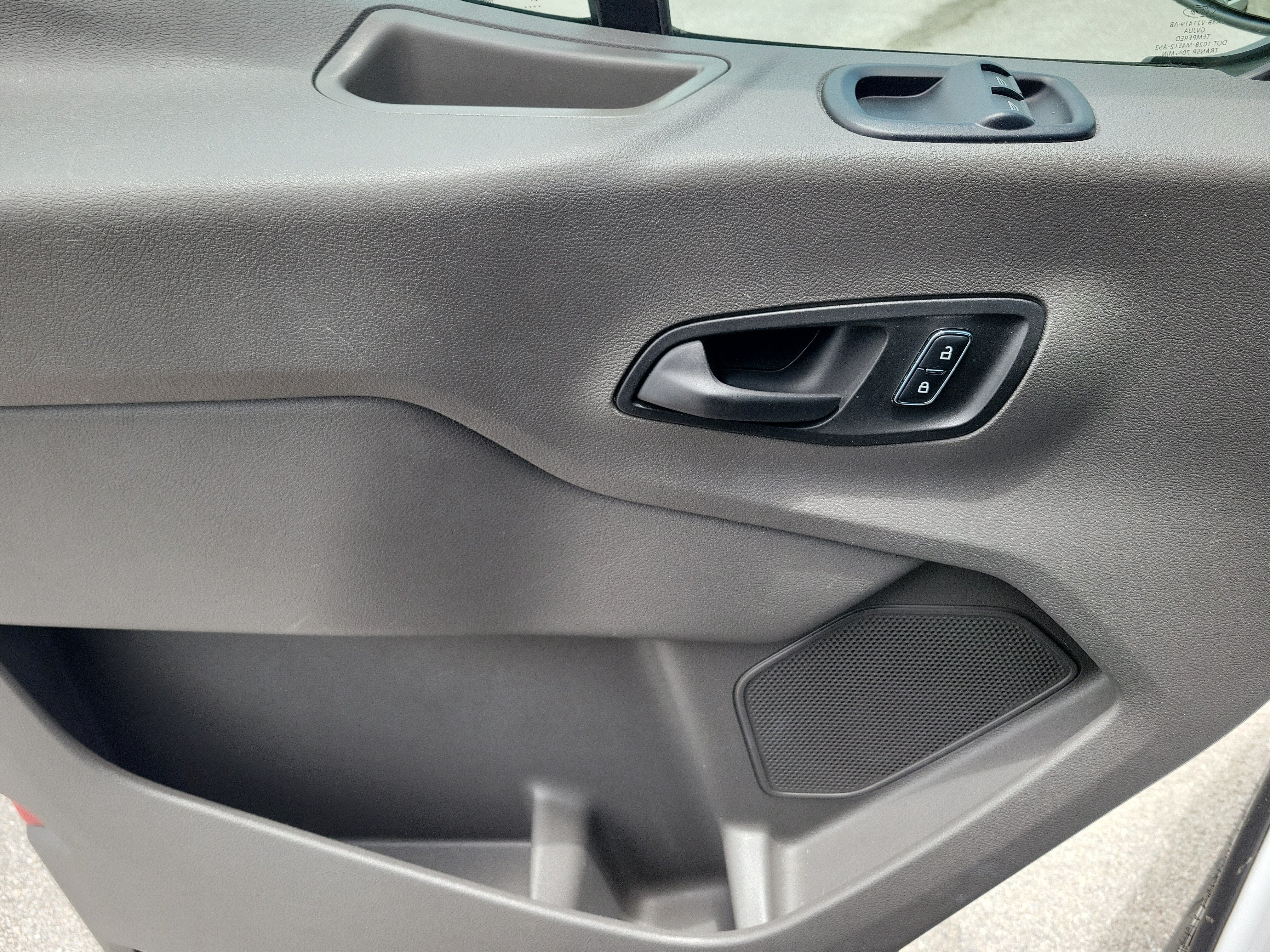 2024 Ford Transit Passenger Wagon XLT