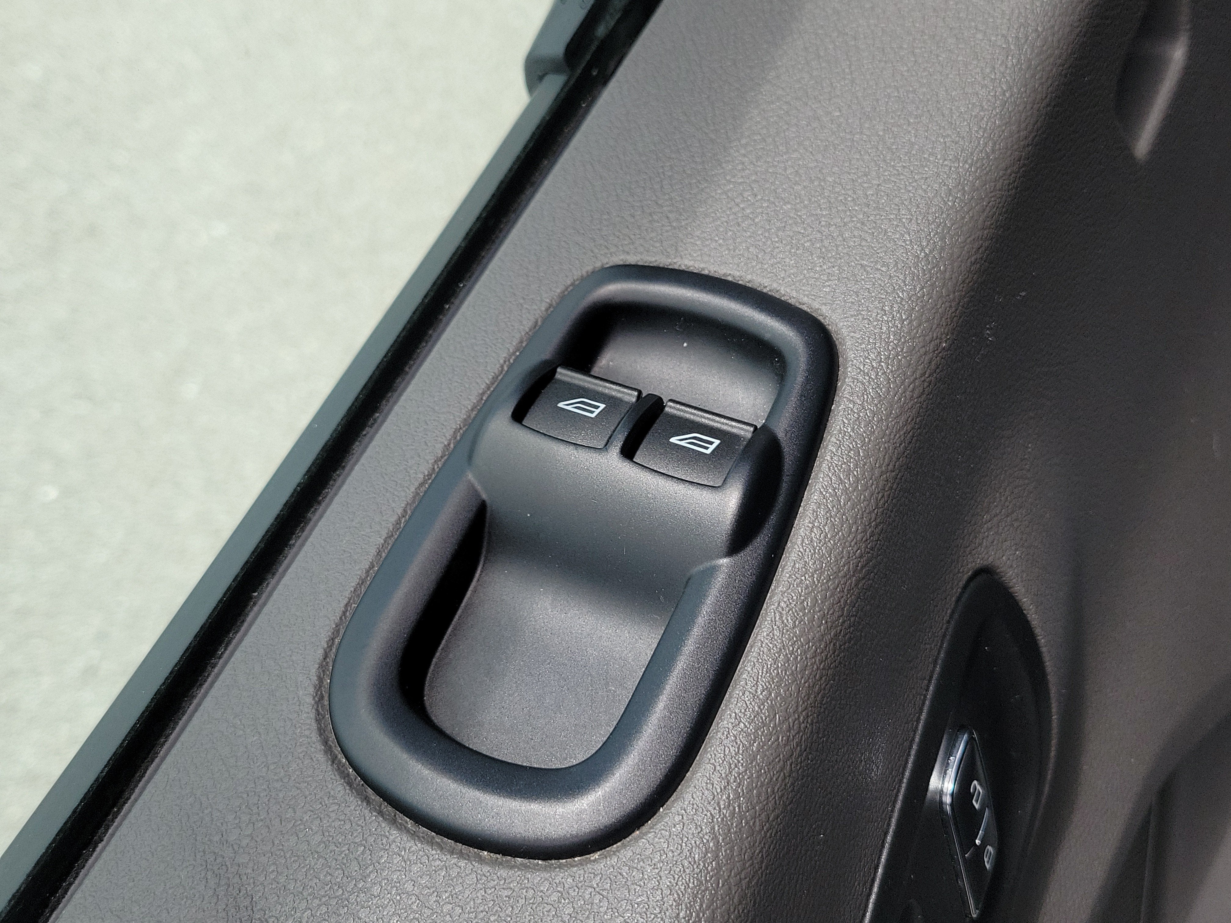 2024 Ford Transit Passenger Wagon XLT