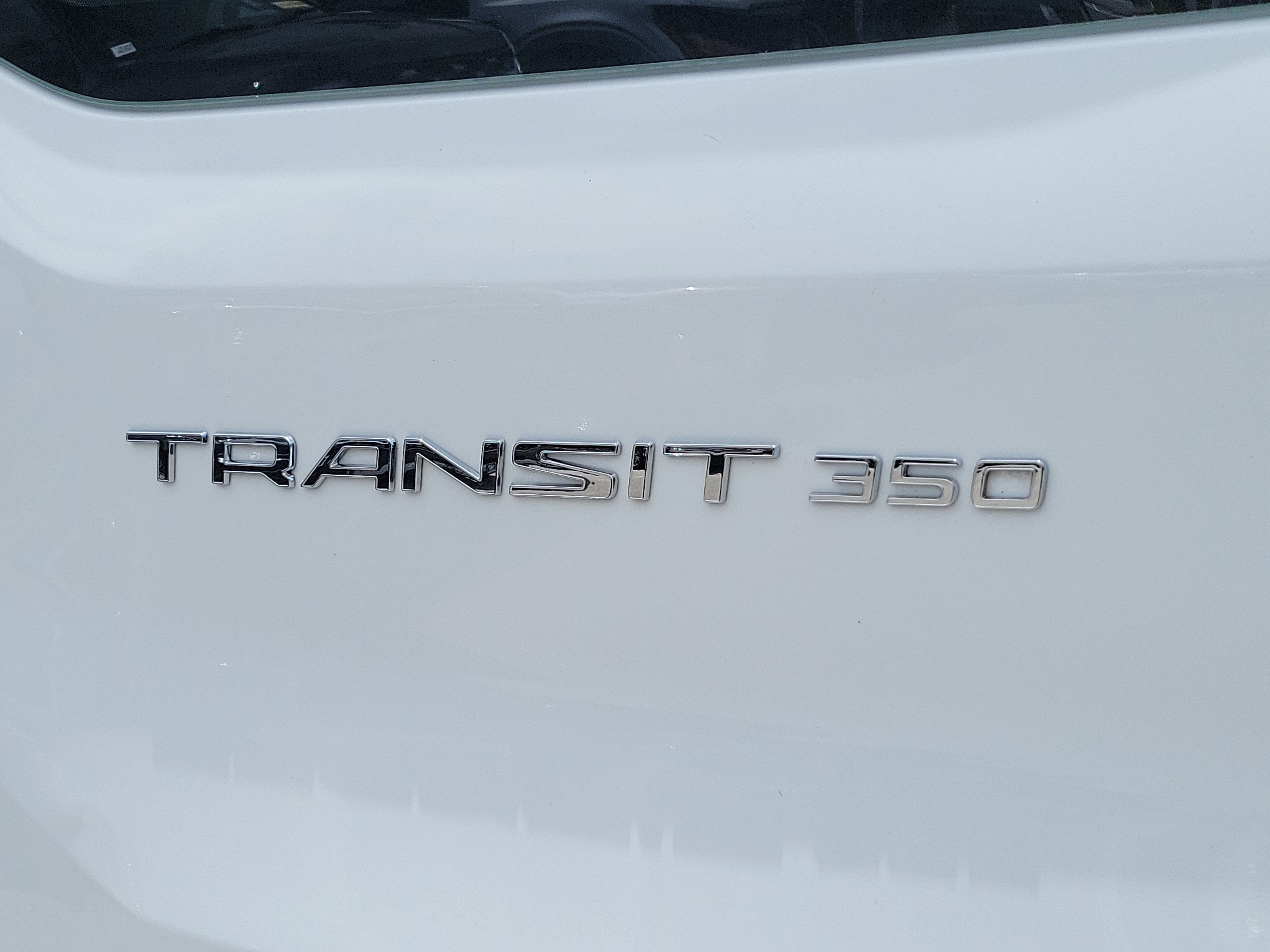 2024 Ford Transit Passenger Wagon XLT