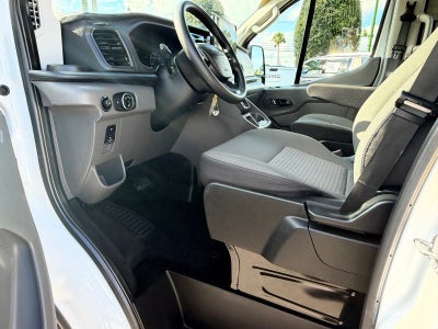 2024 Ford Transit Passenger Wagon XLT