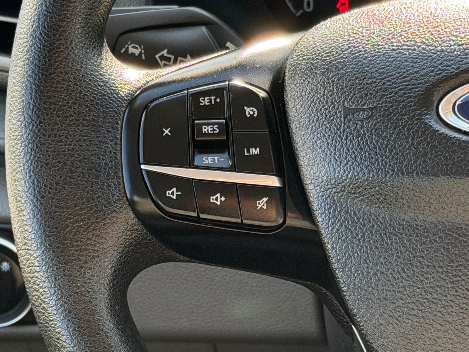 2024 Ford Transit Passenger Wagon XLT