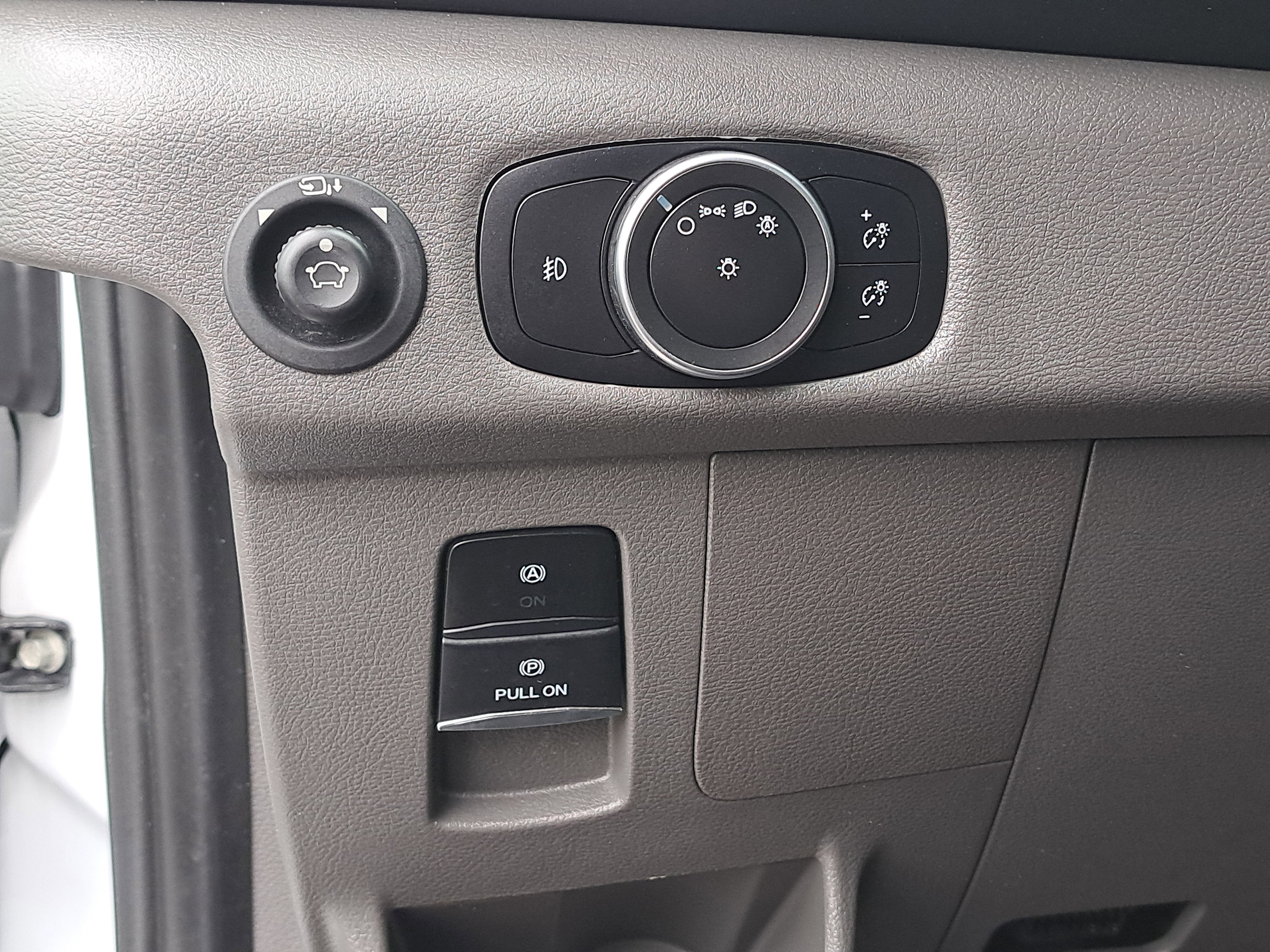 2023 Ford Transit Passenger Wagon XLT