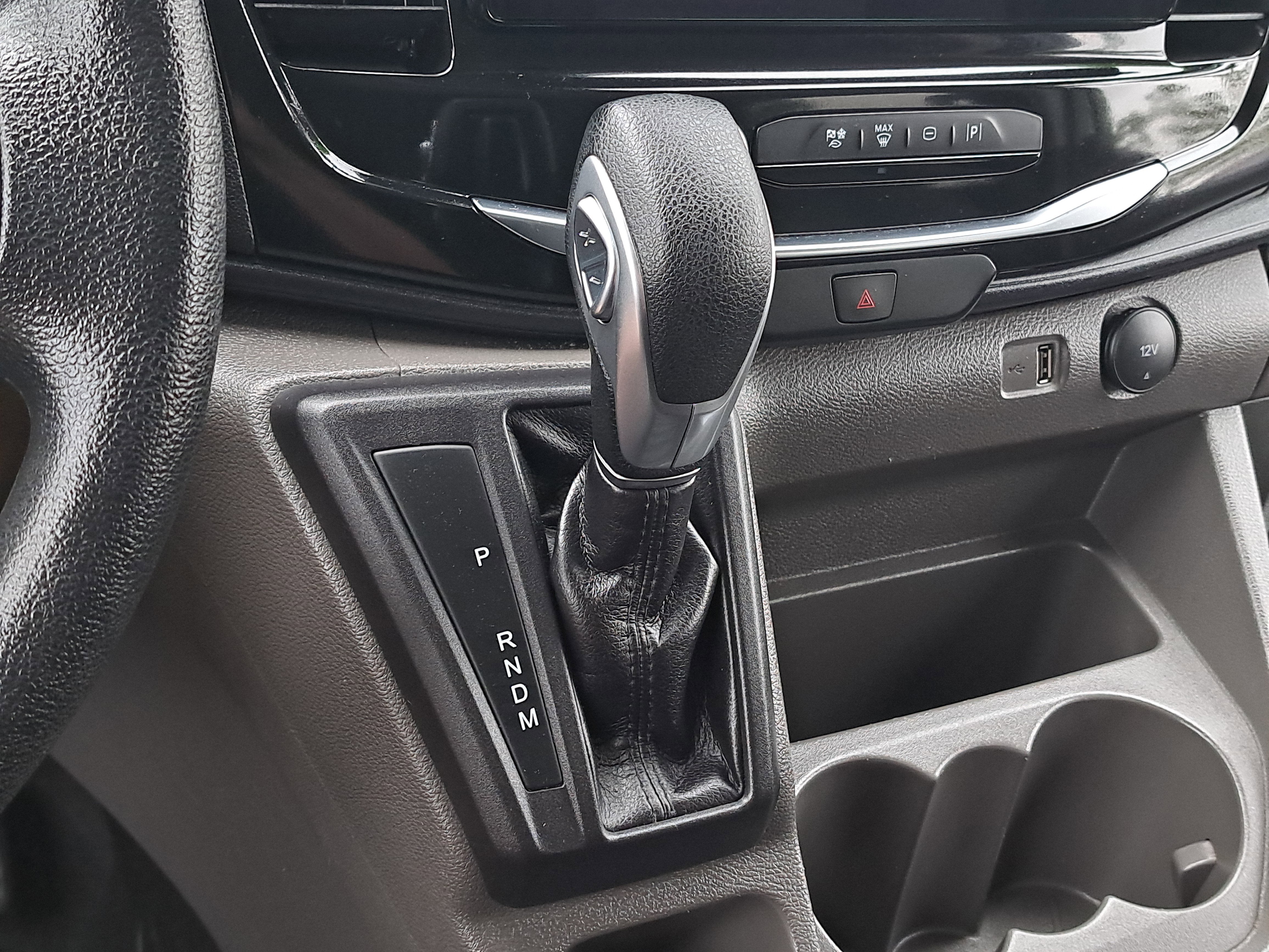 2023 Ford Transit Passenger Wagon XLT