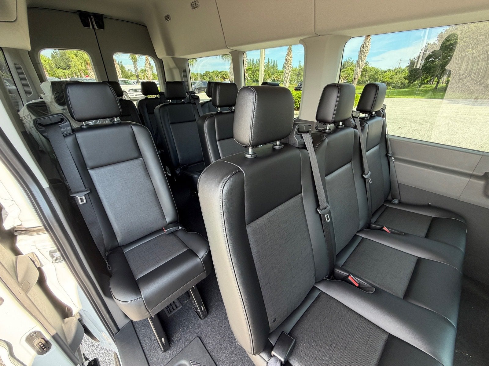 2027 Ford Transit Passenger Wagon XL