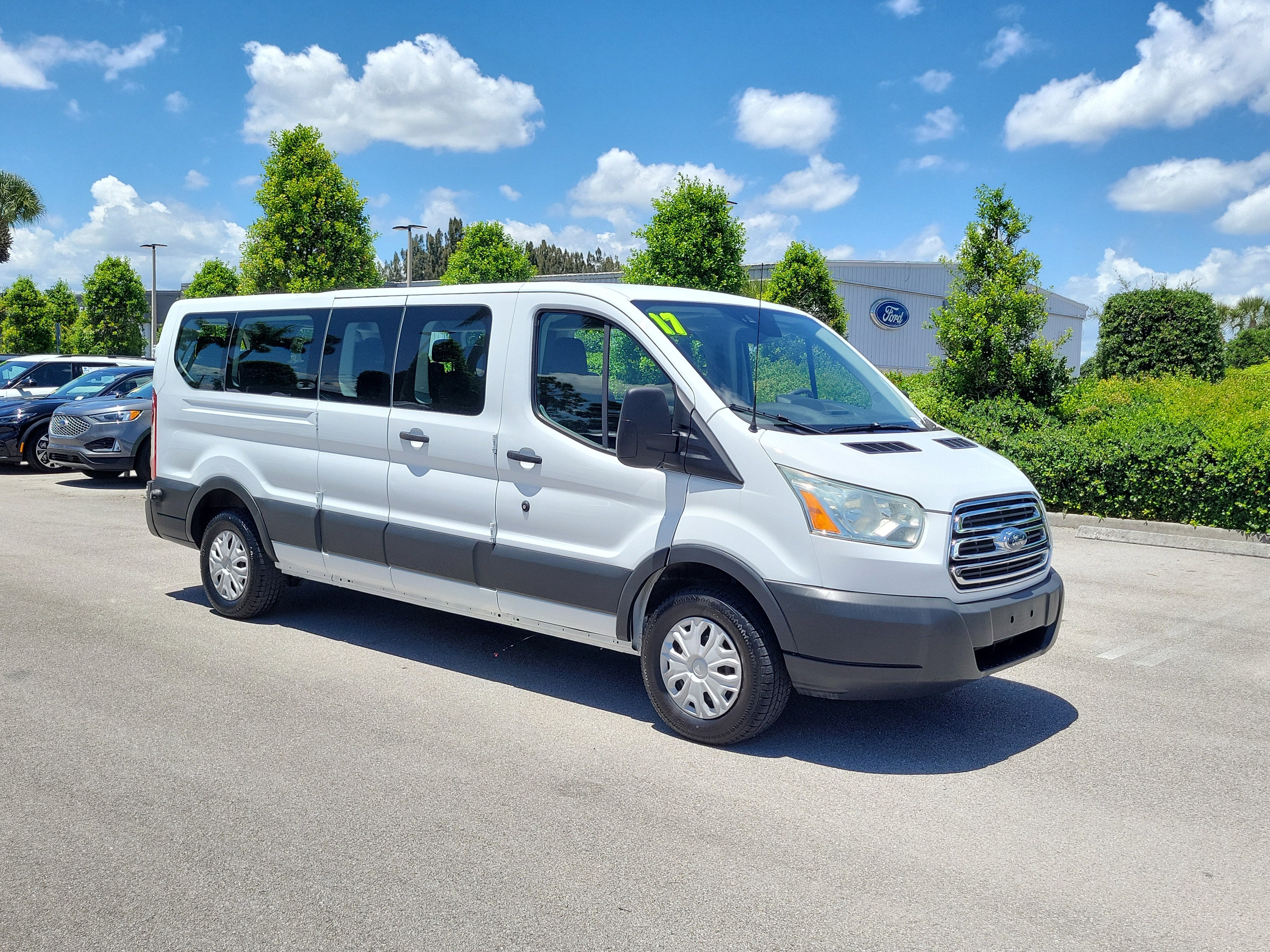 2017 Ford Transit Wagon XLT