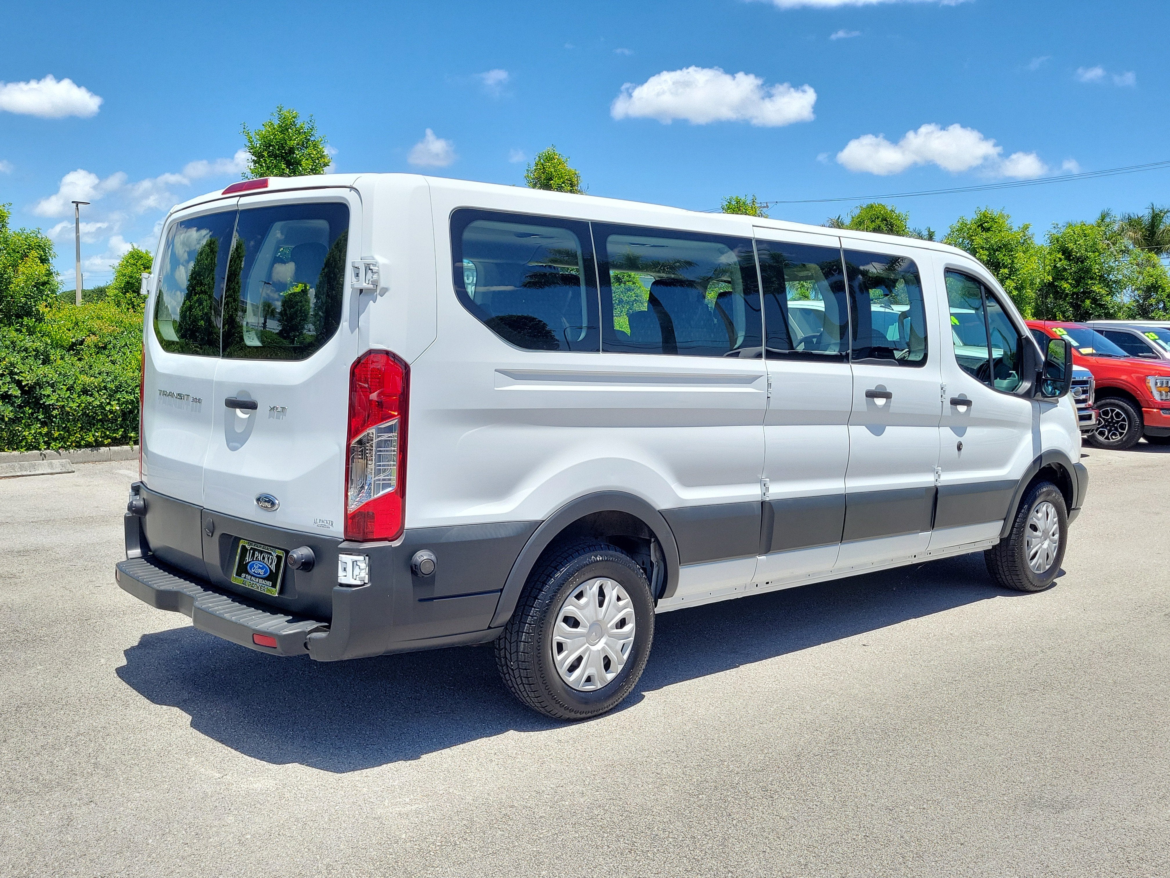 2017 Ford Transit Wagon XLT