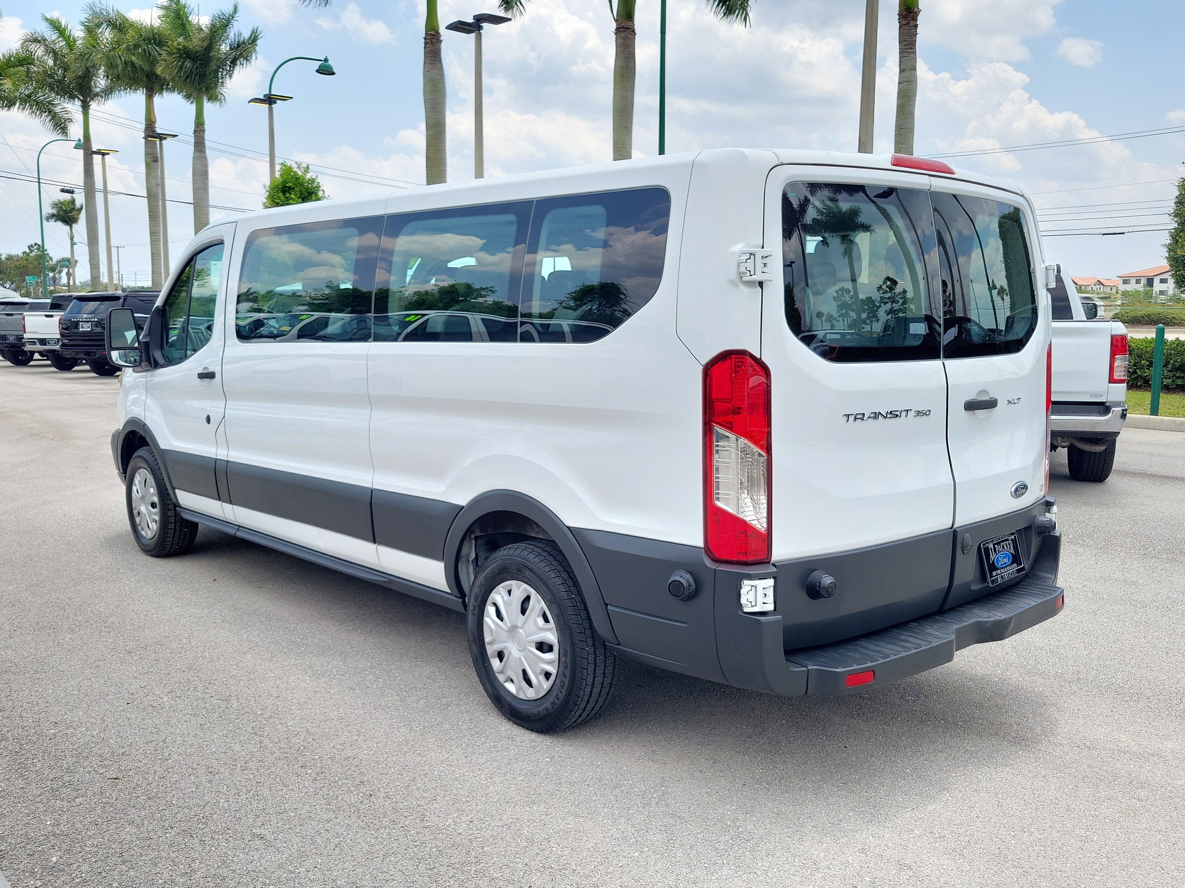 2017 Ford Transit Wagon XLT