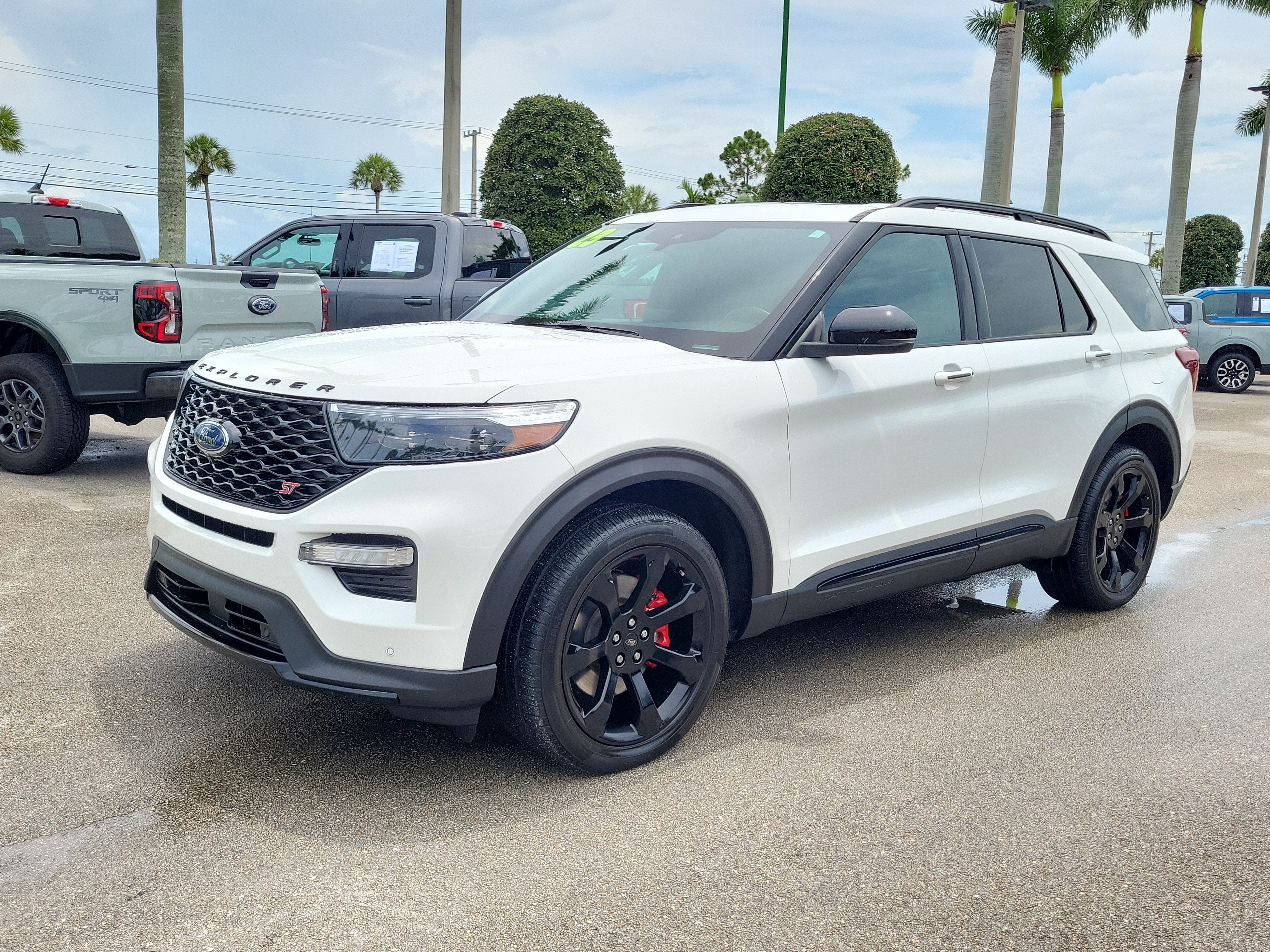 2023 Ford Explorer ST