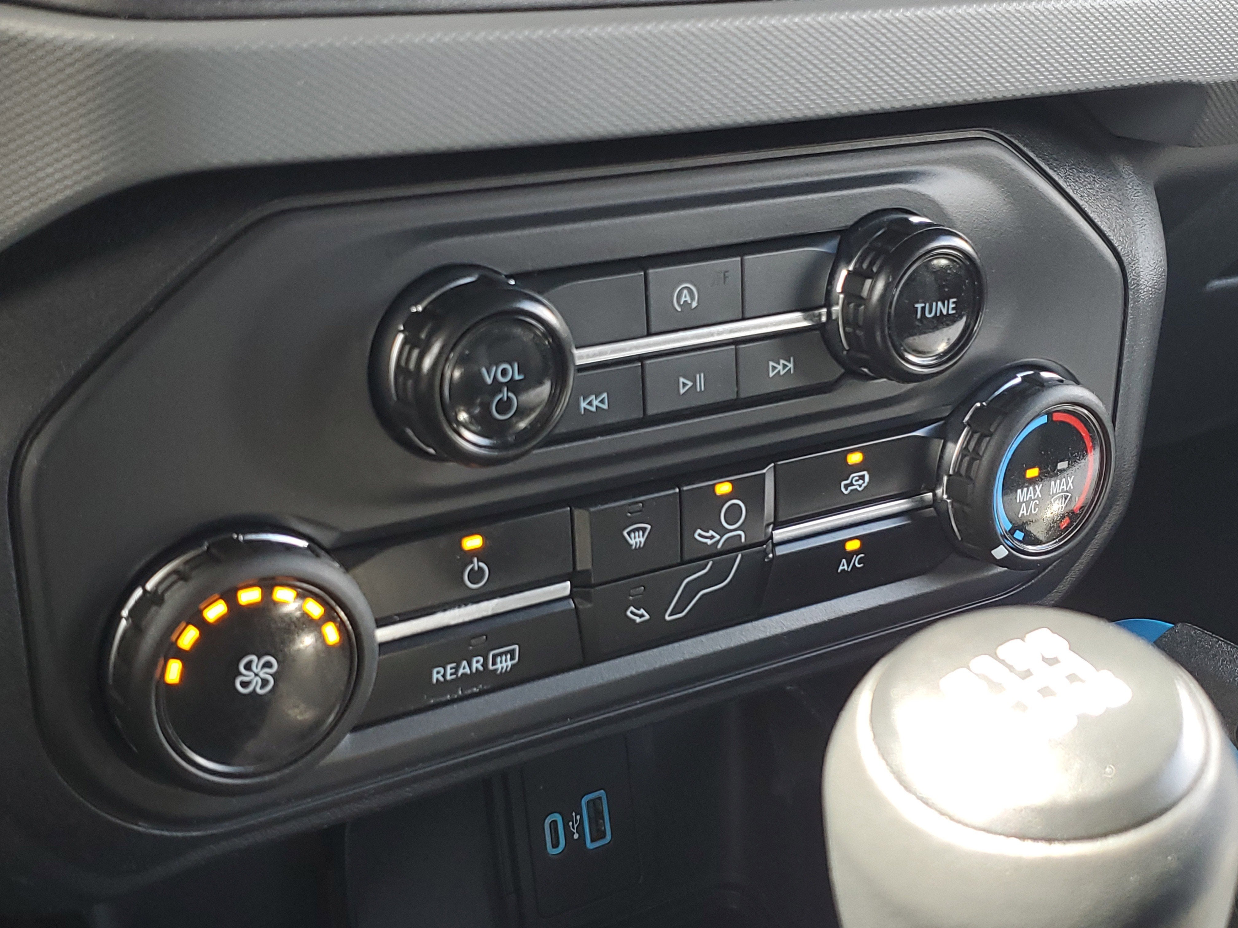 2024 Ford Bronco Black Diamond