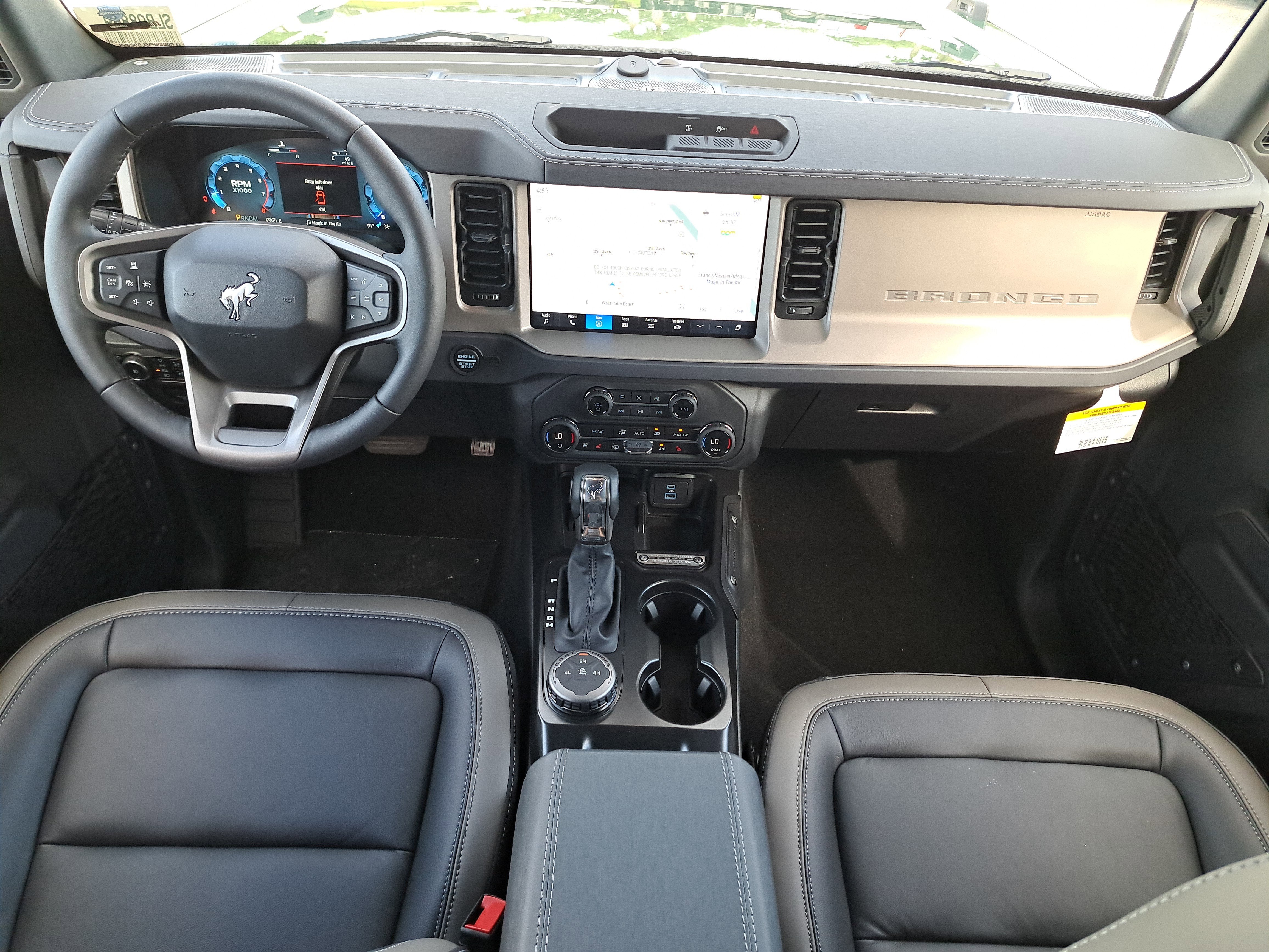 2025 Ford Bronco Outer Banks