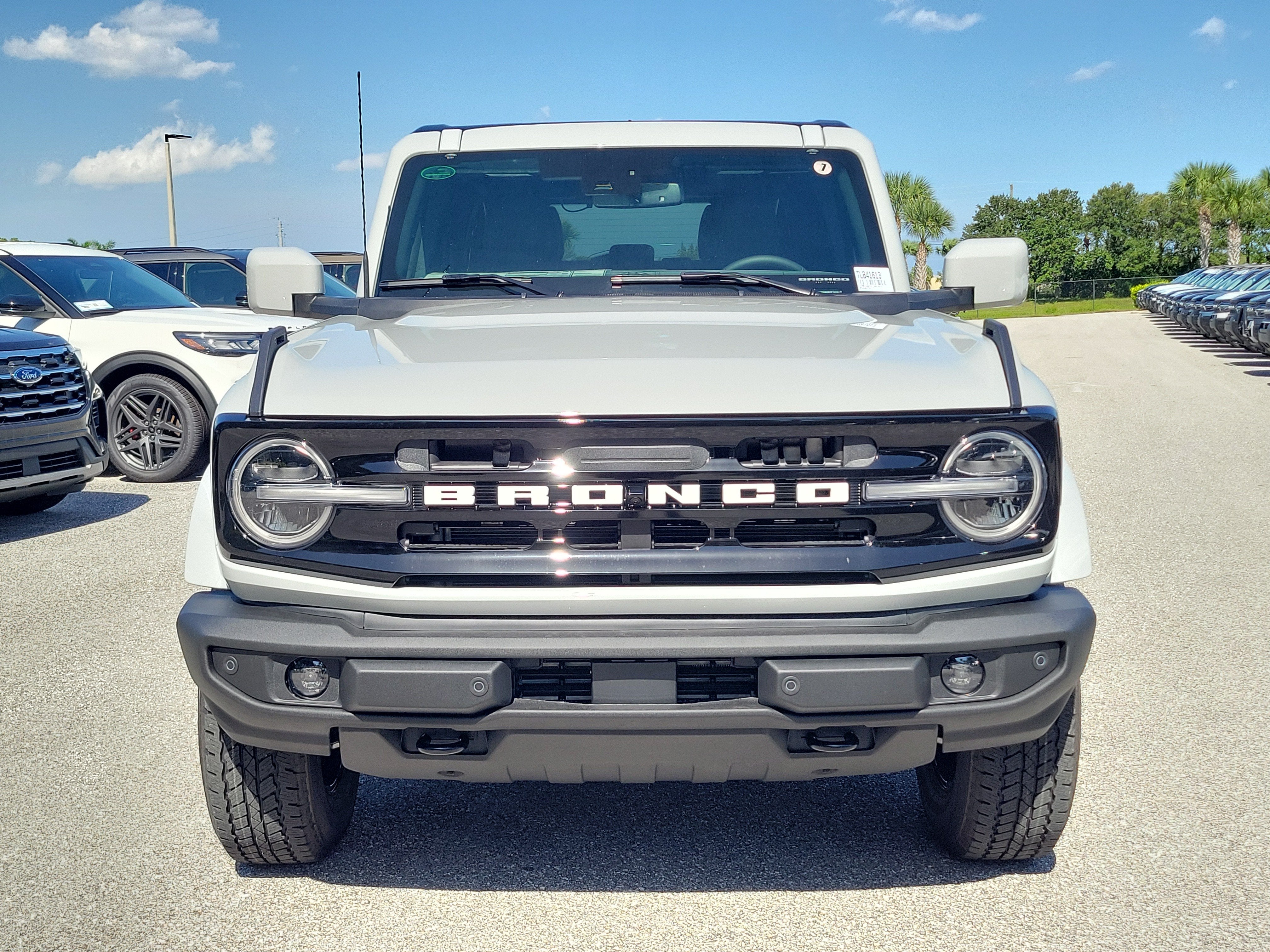 2026 Ford Bronco Outer Banks