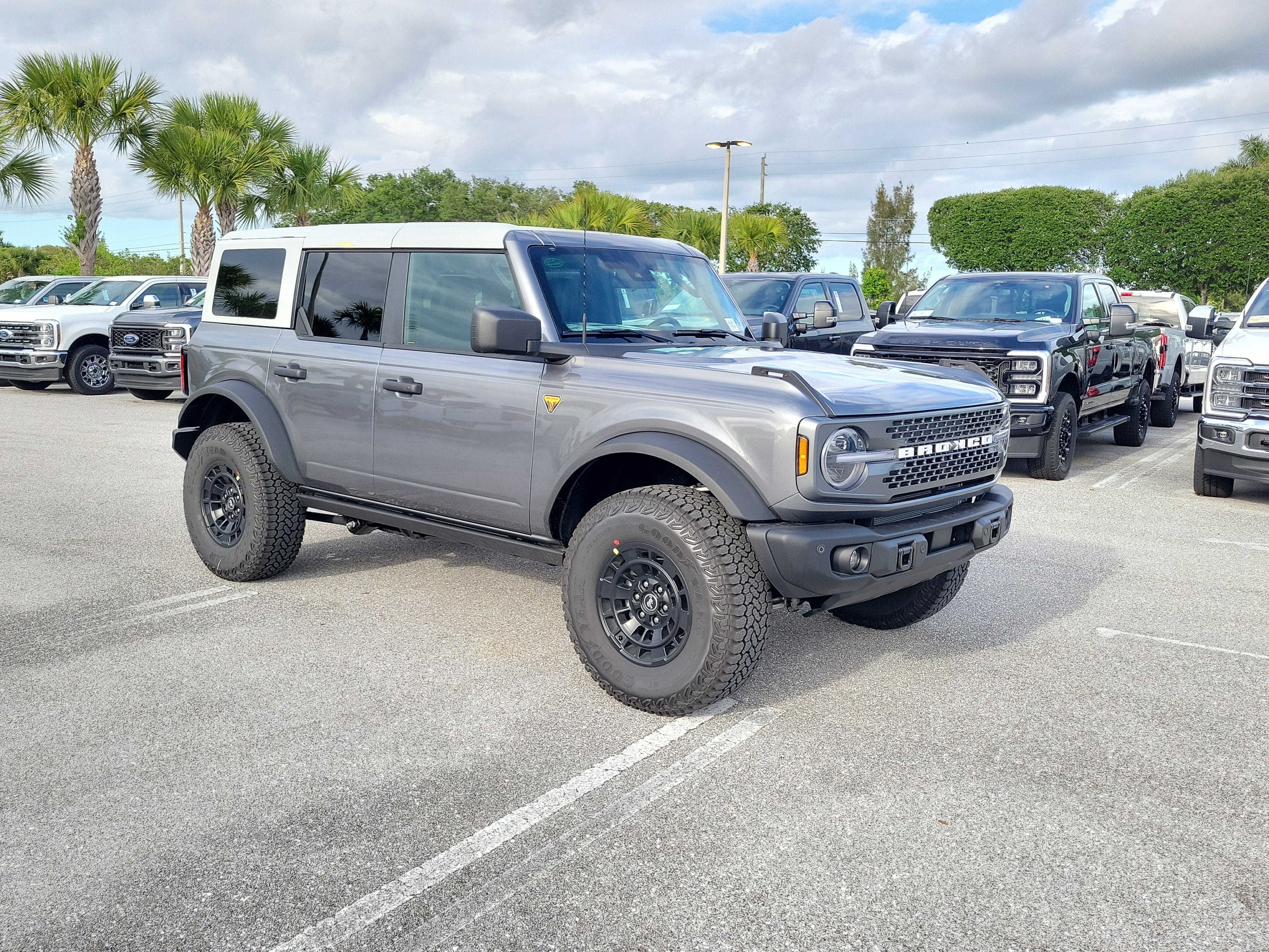 2026 Ford Bronco Badlands