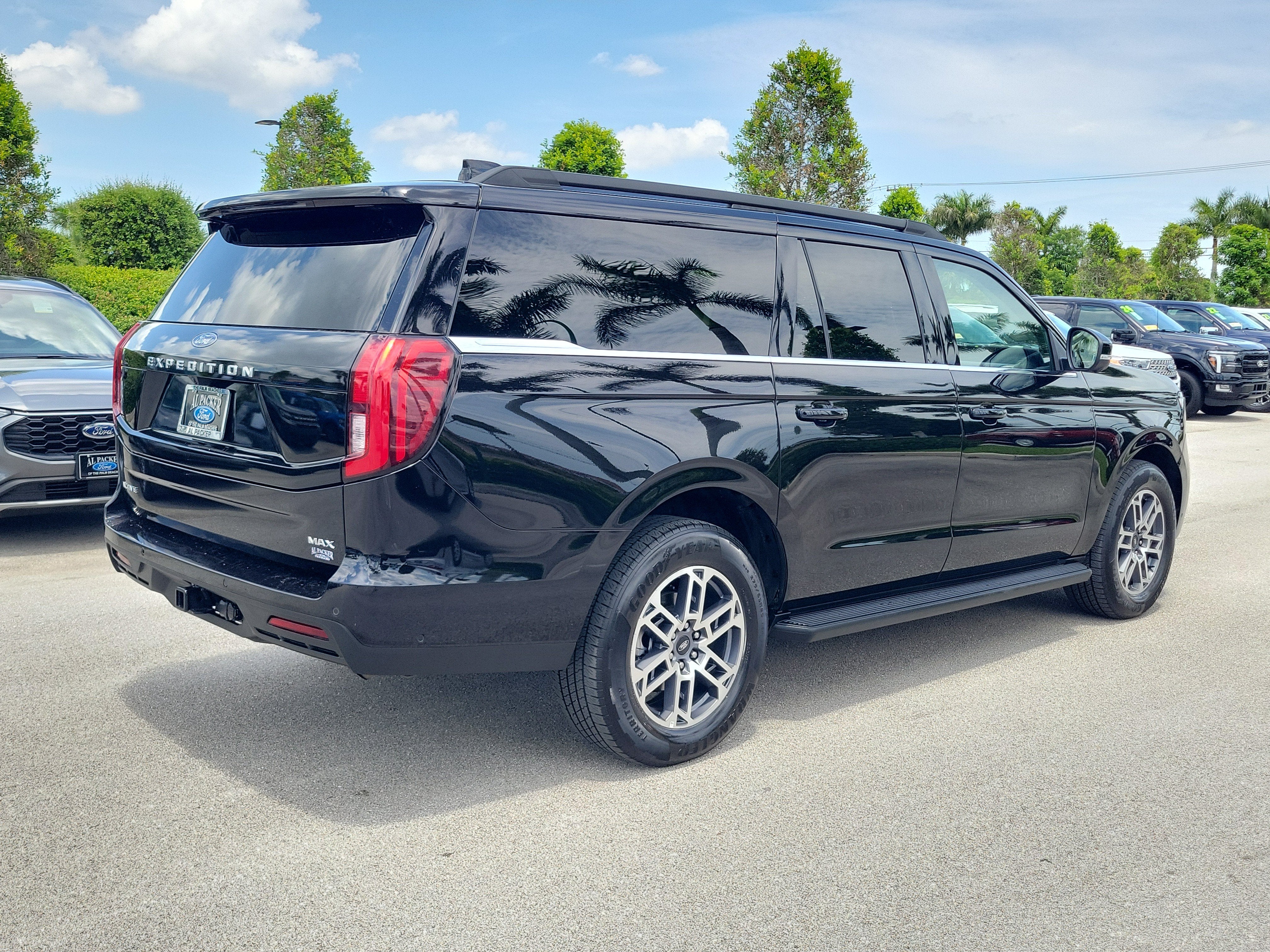 2025 Ford Expedition Max Active
