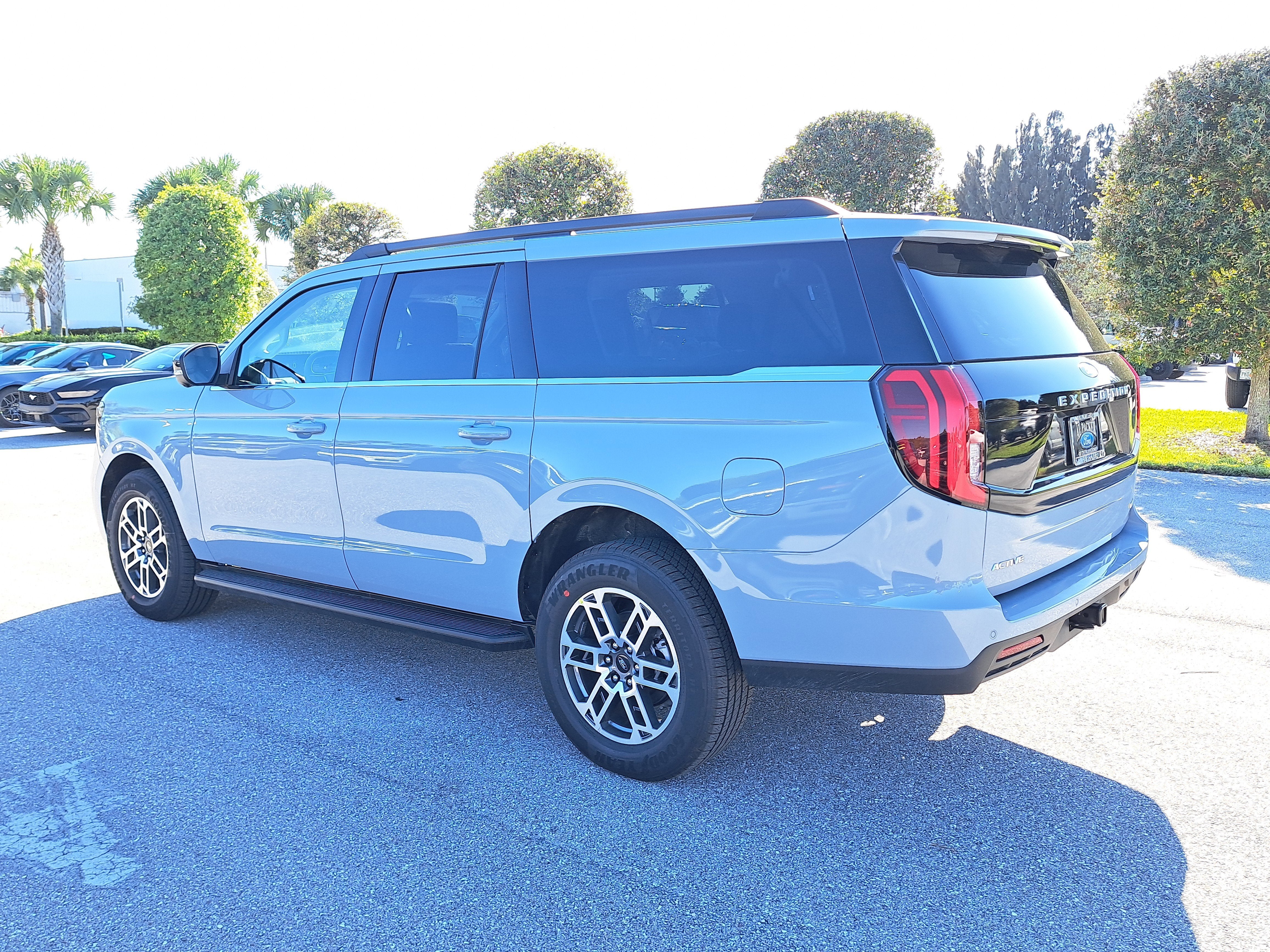 2026 Ford Expedition Max Active