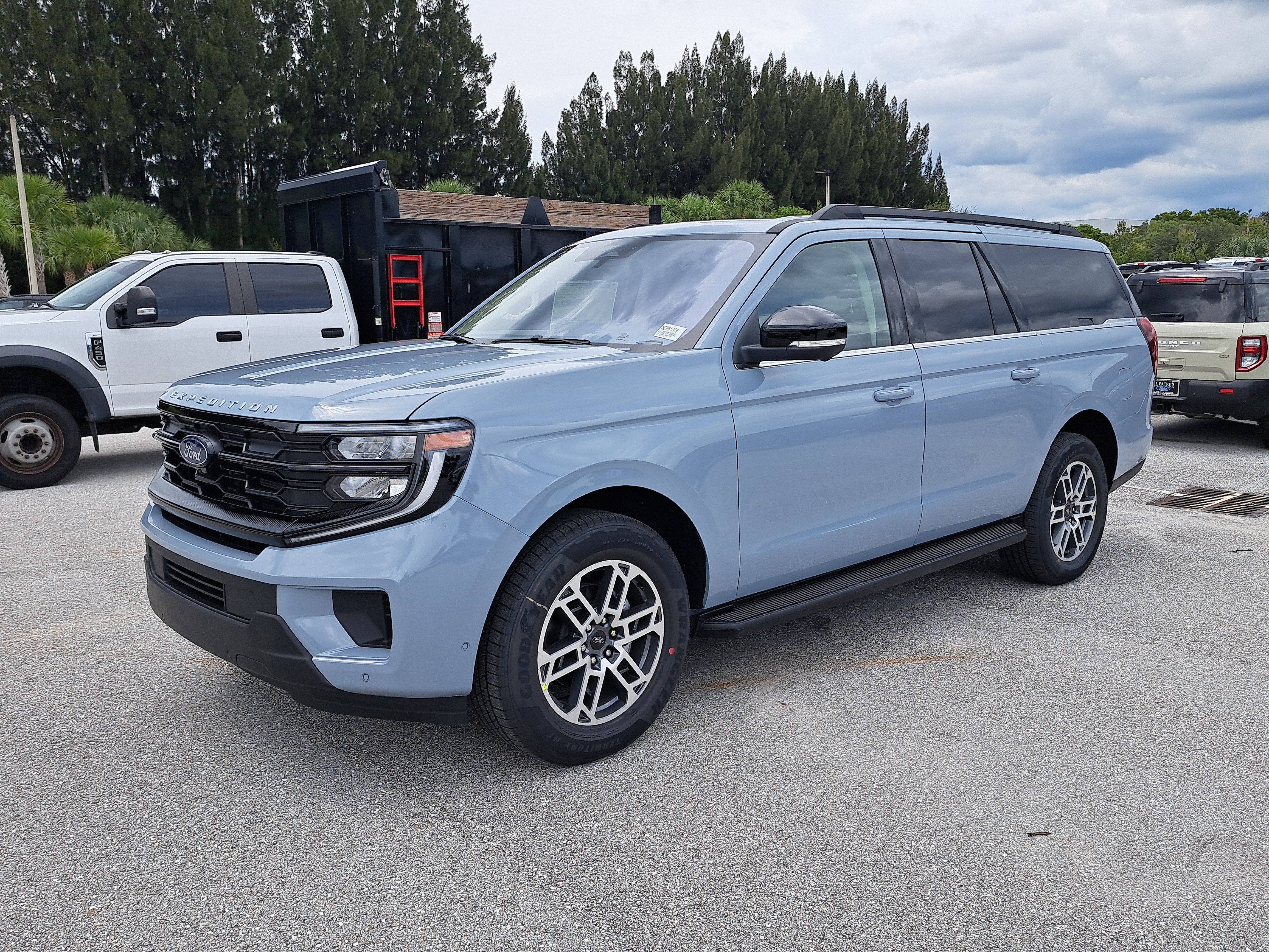 2025 Ford Expedition Max Active