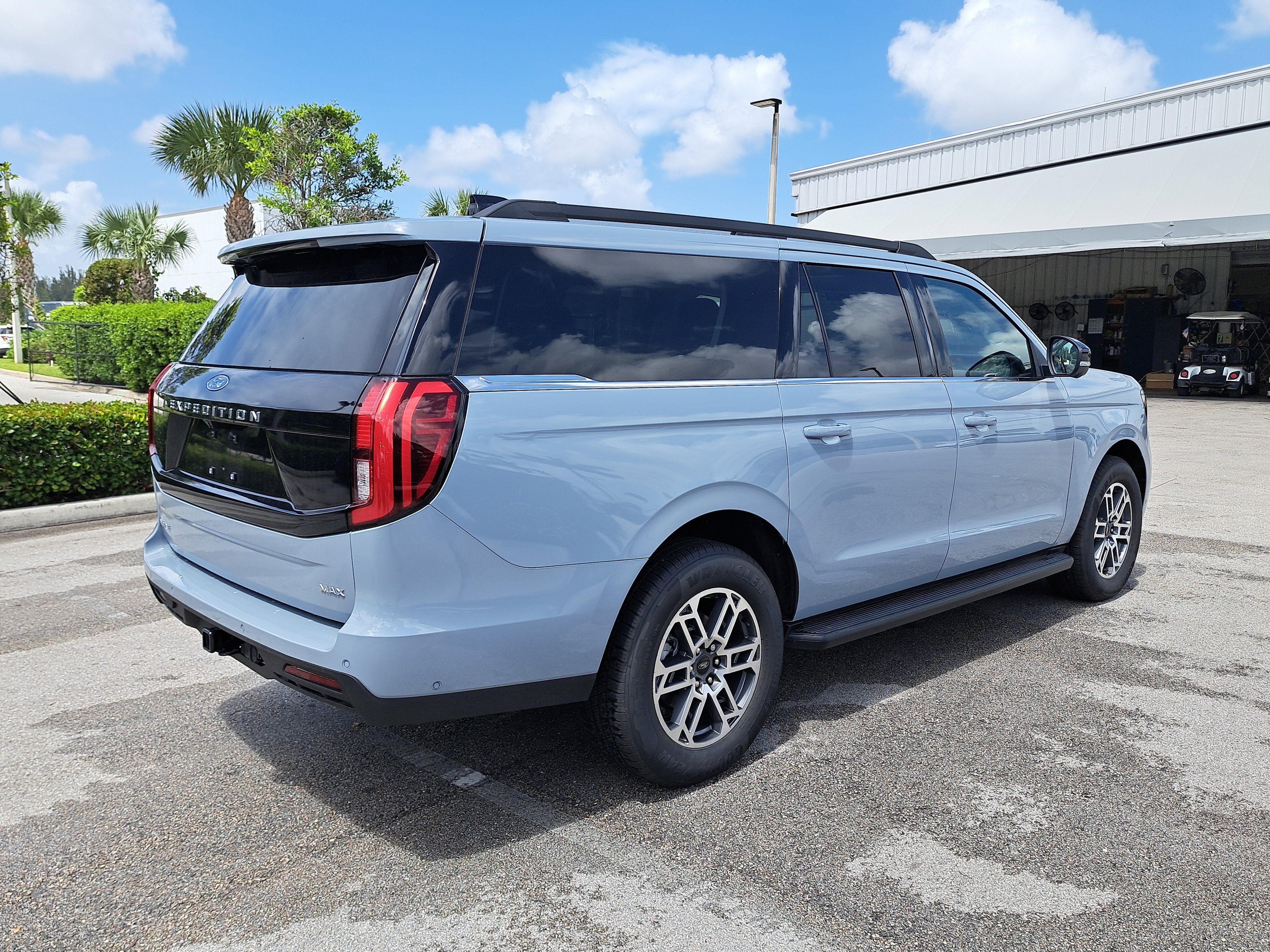 2025 Ford Expedition Max Active