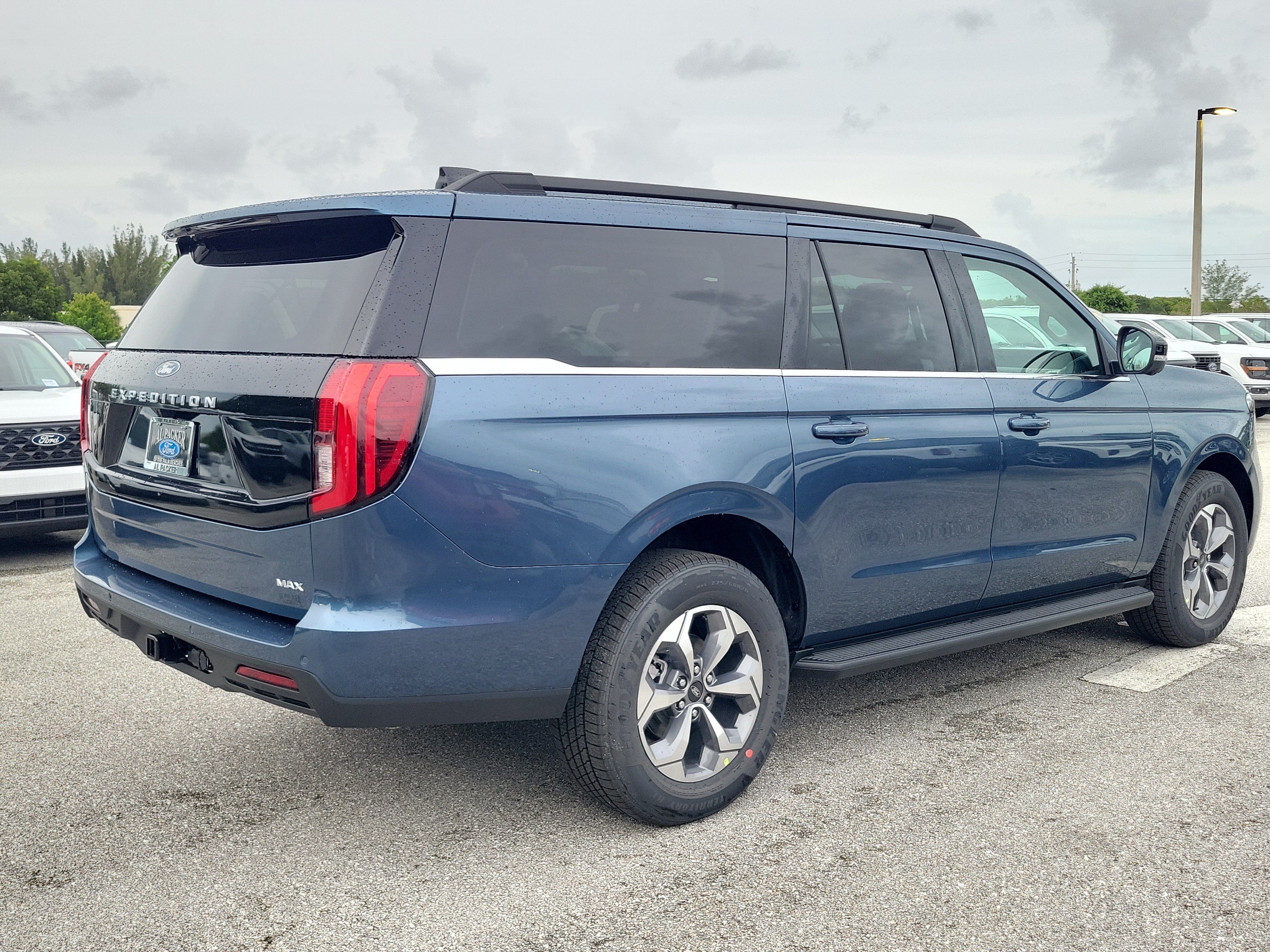 2027 Ford Expedition Max Active