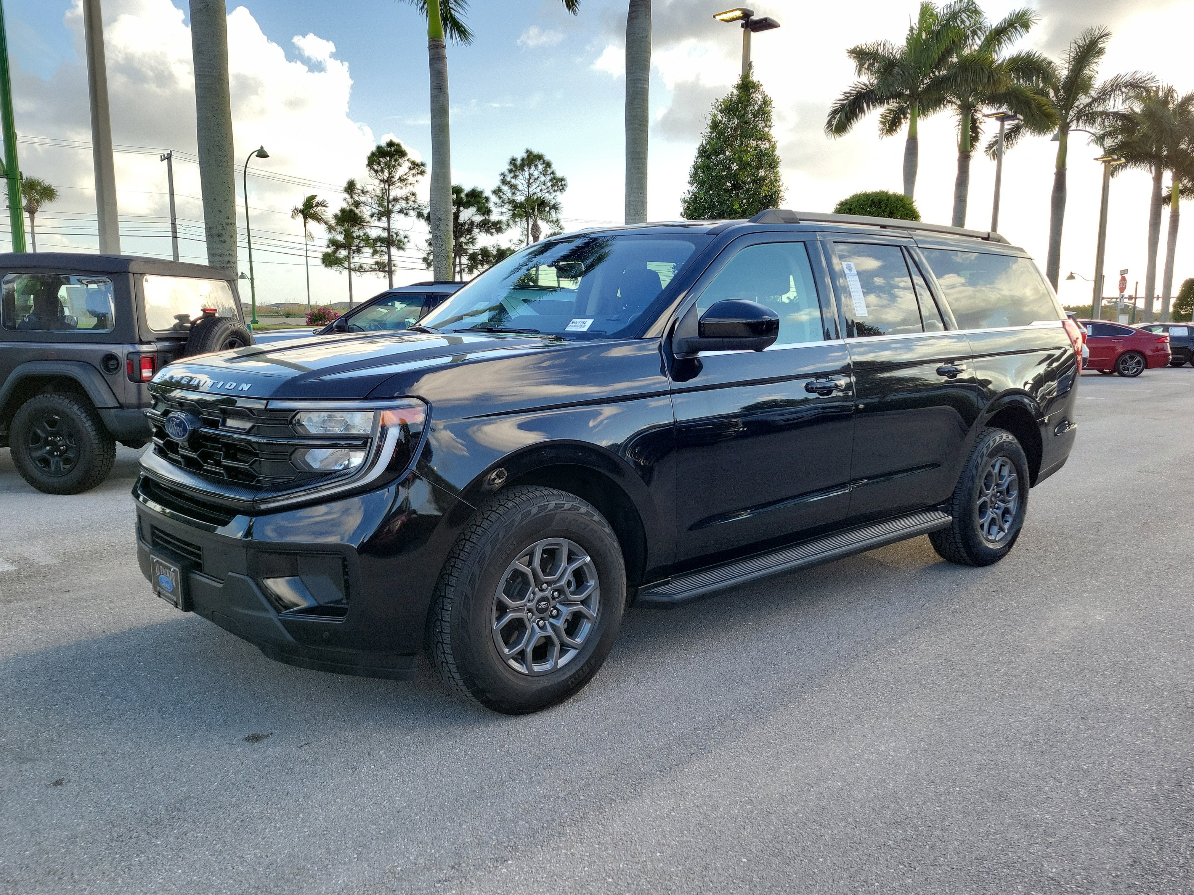 2025 Ford Expedition Max Active