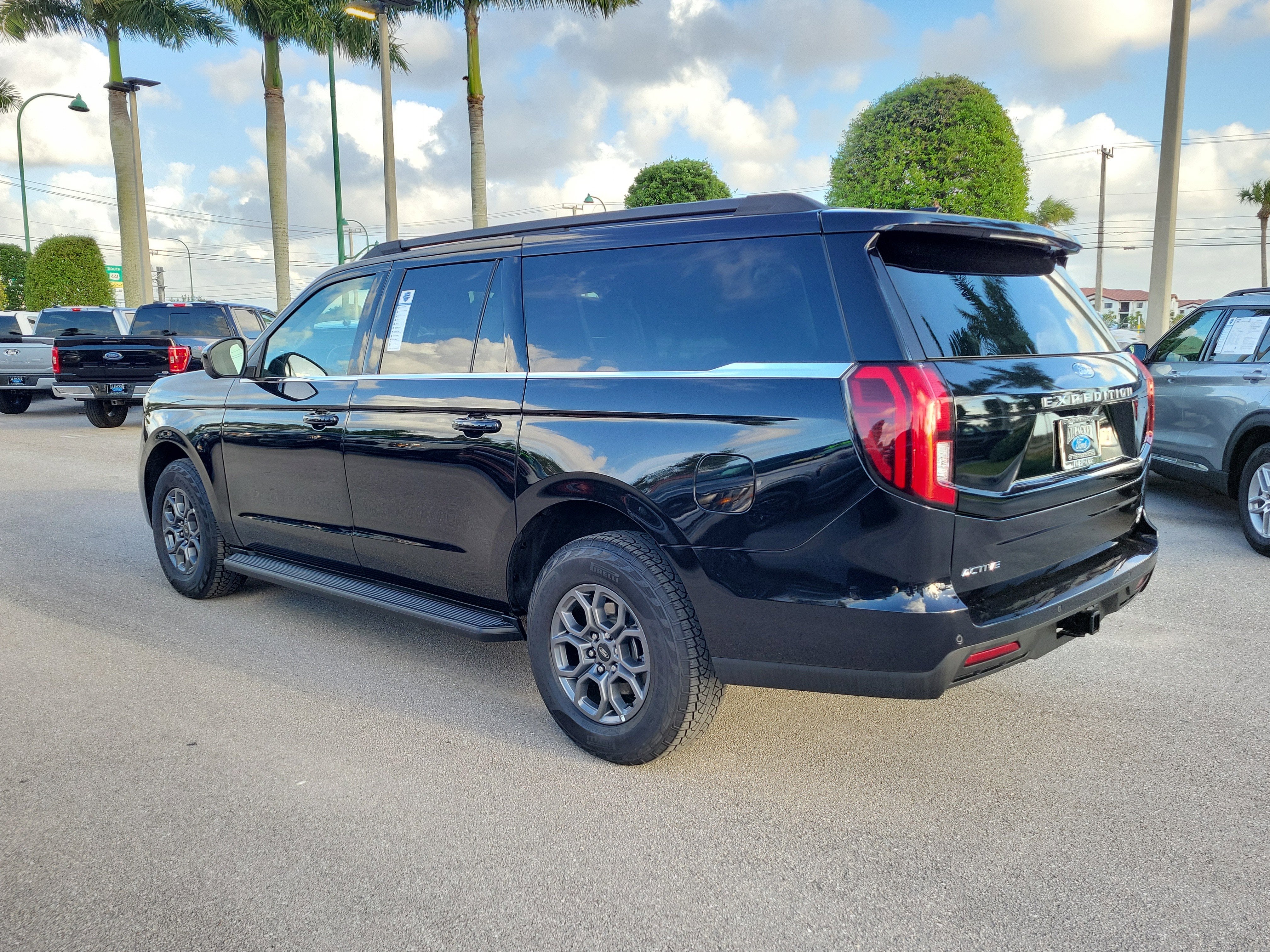 2025 Ford Expedition Max Active