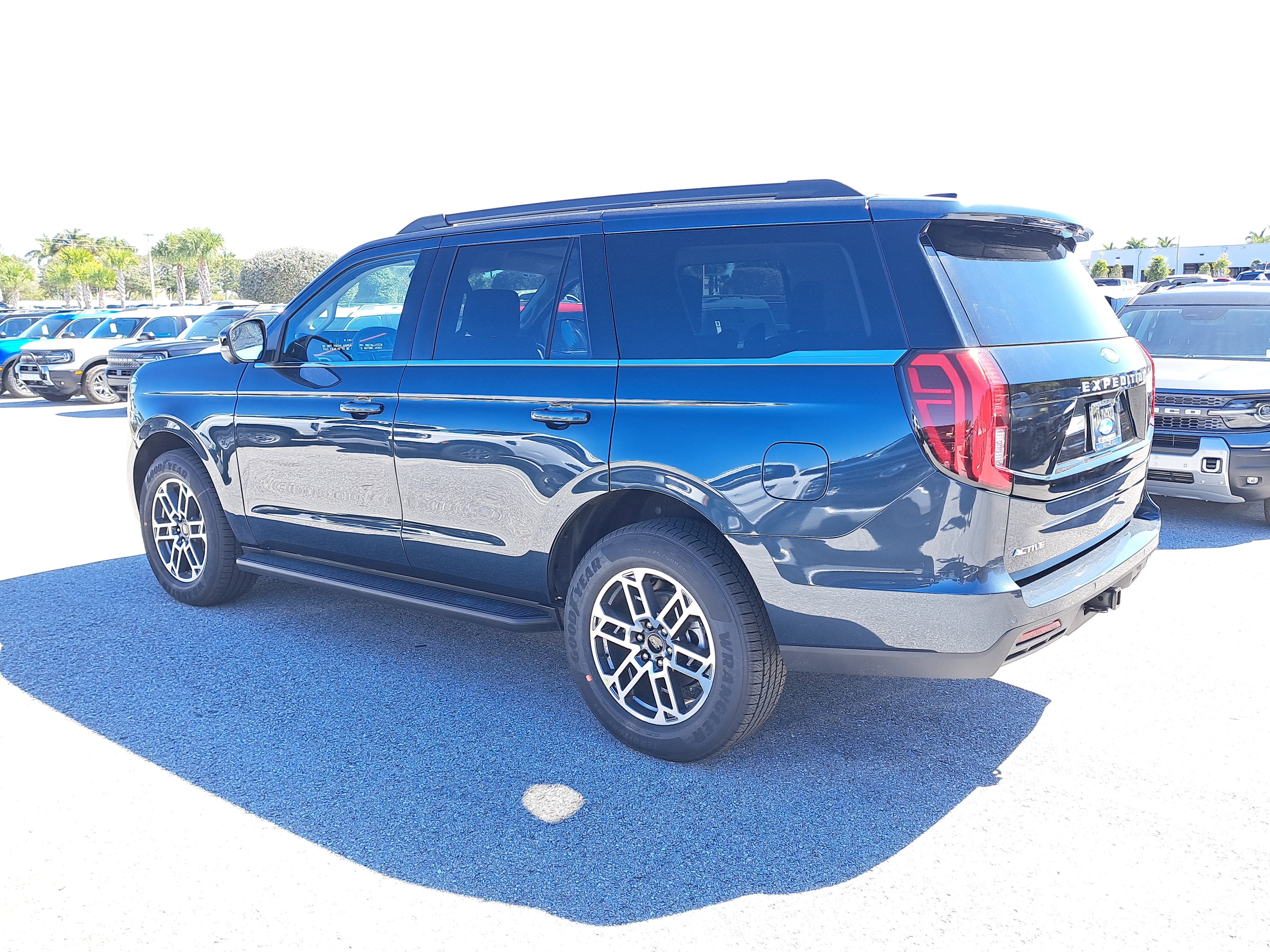 2026 Ford Expedition Active