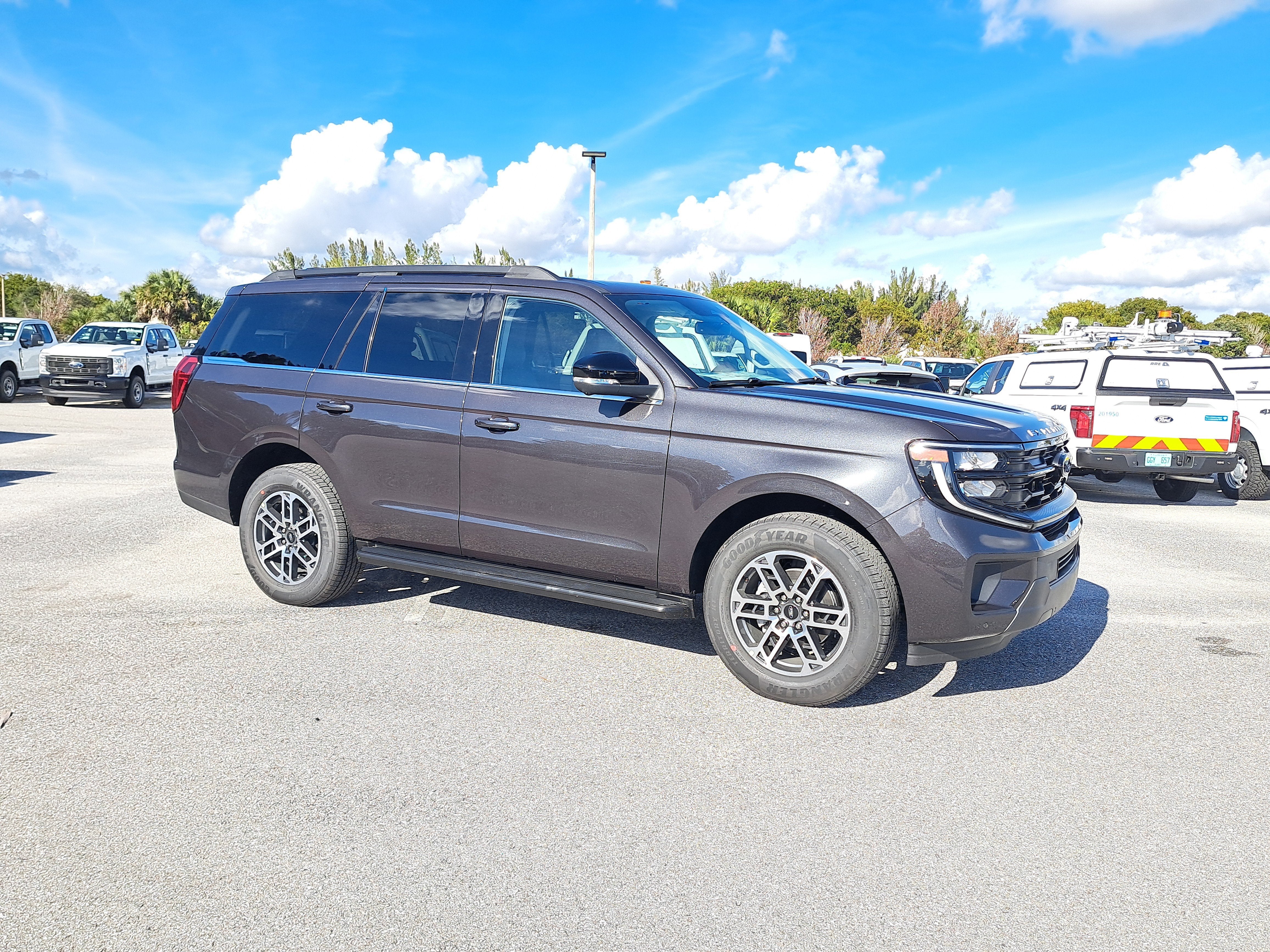 2026 Ford Expedition Active