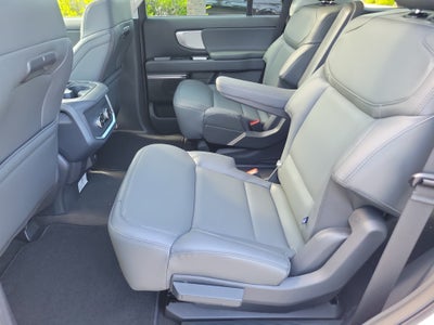 2027 Ford Expedition Active