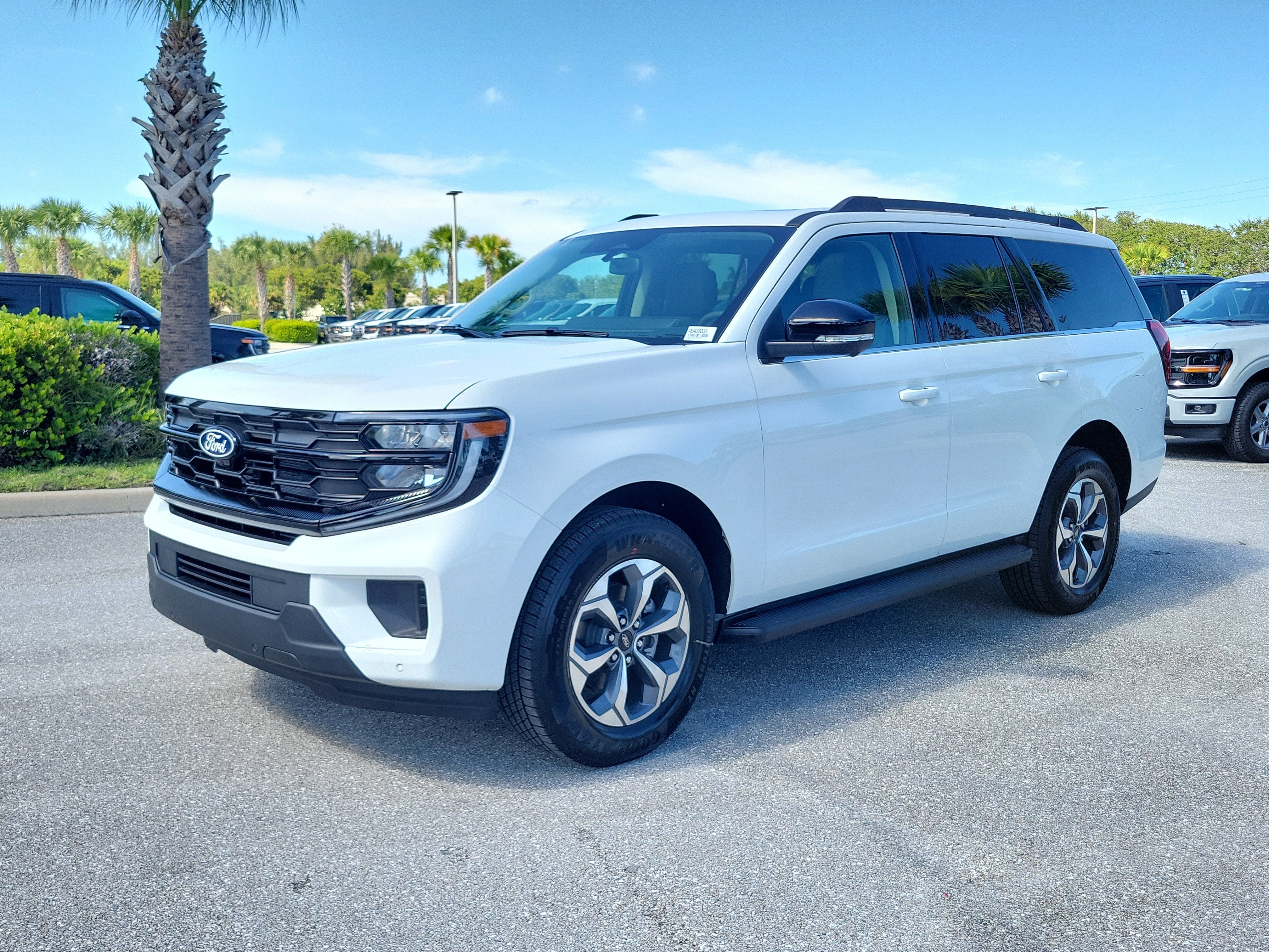 2027 Ford Expedition Active