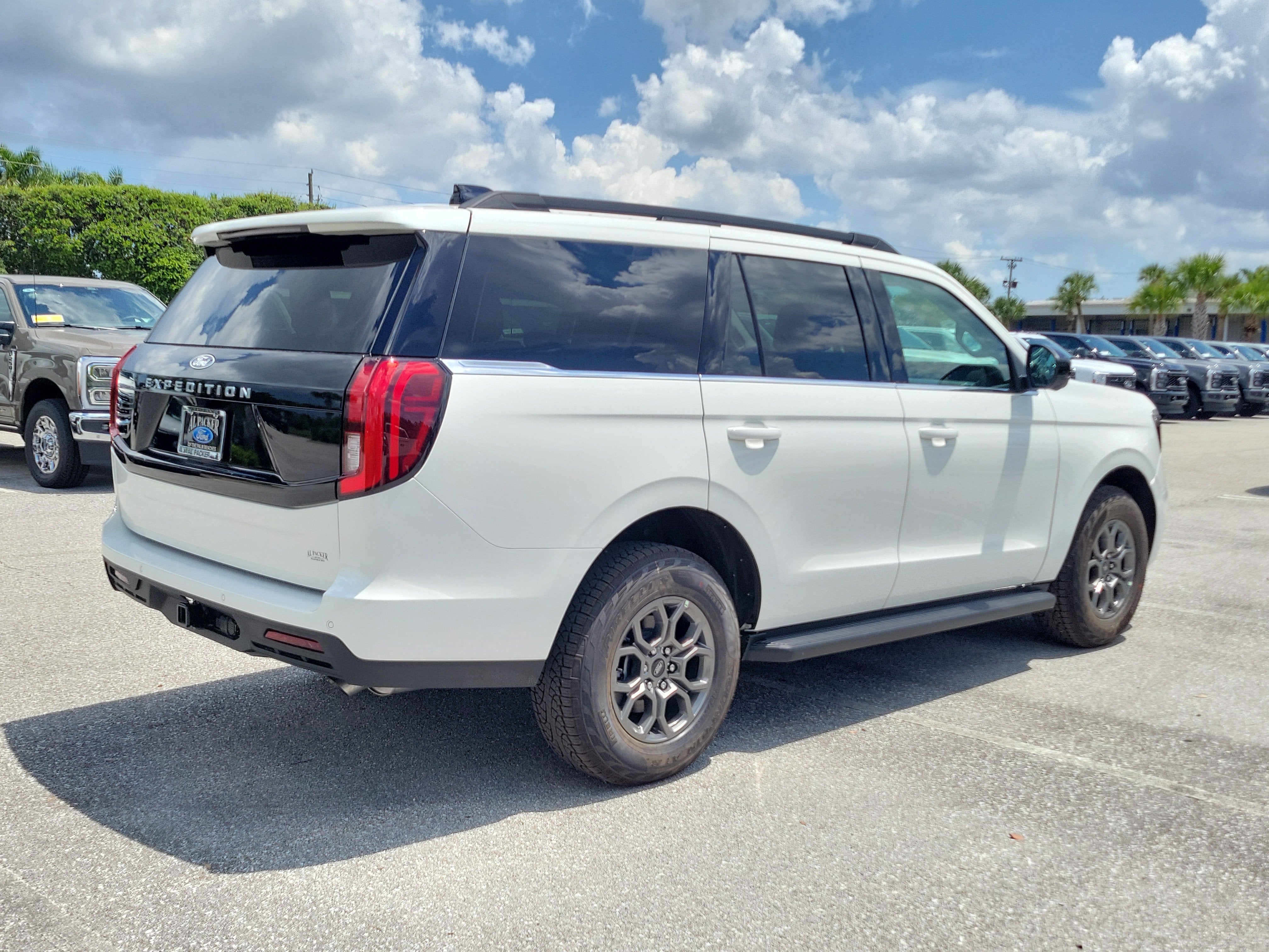 2027 Ford Expedition Active