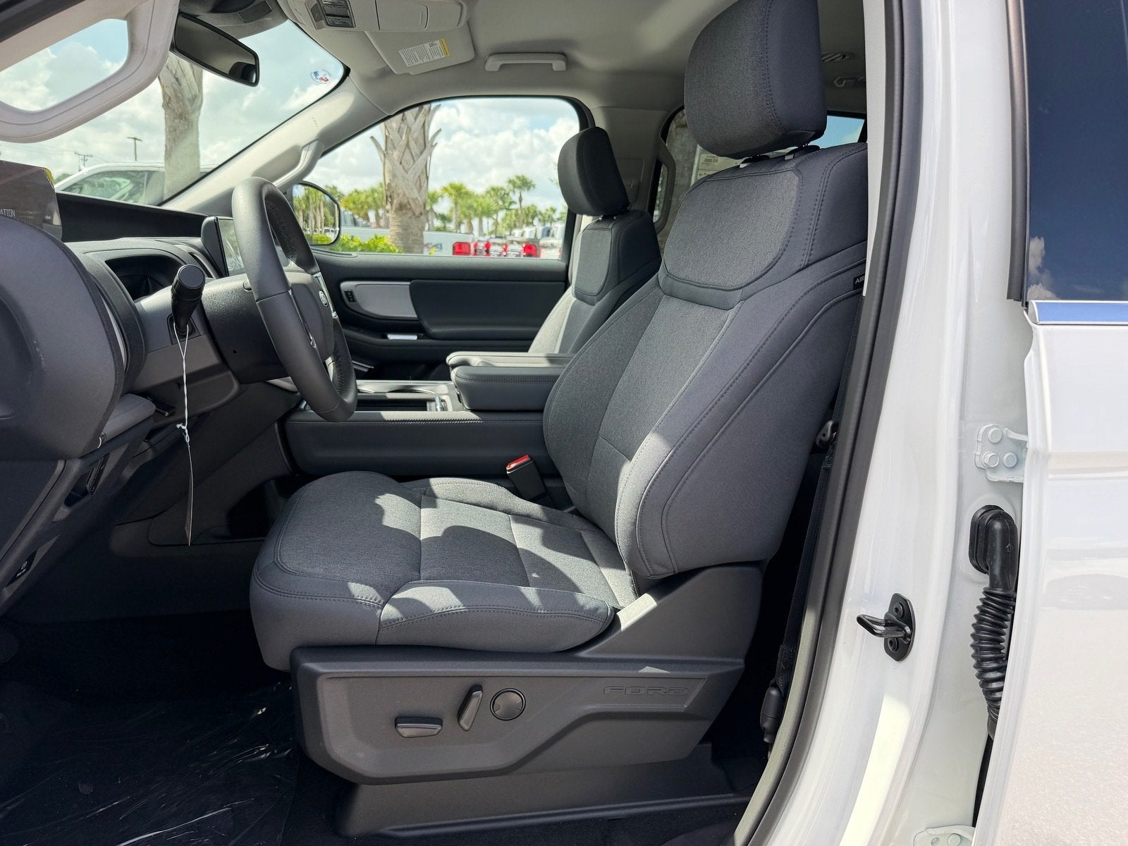 2027 Ford Expedition Active