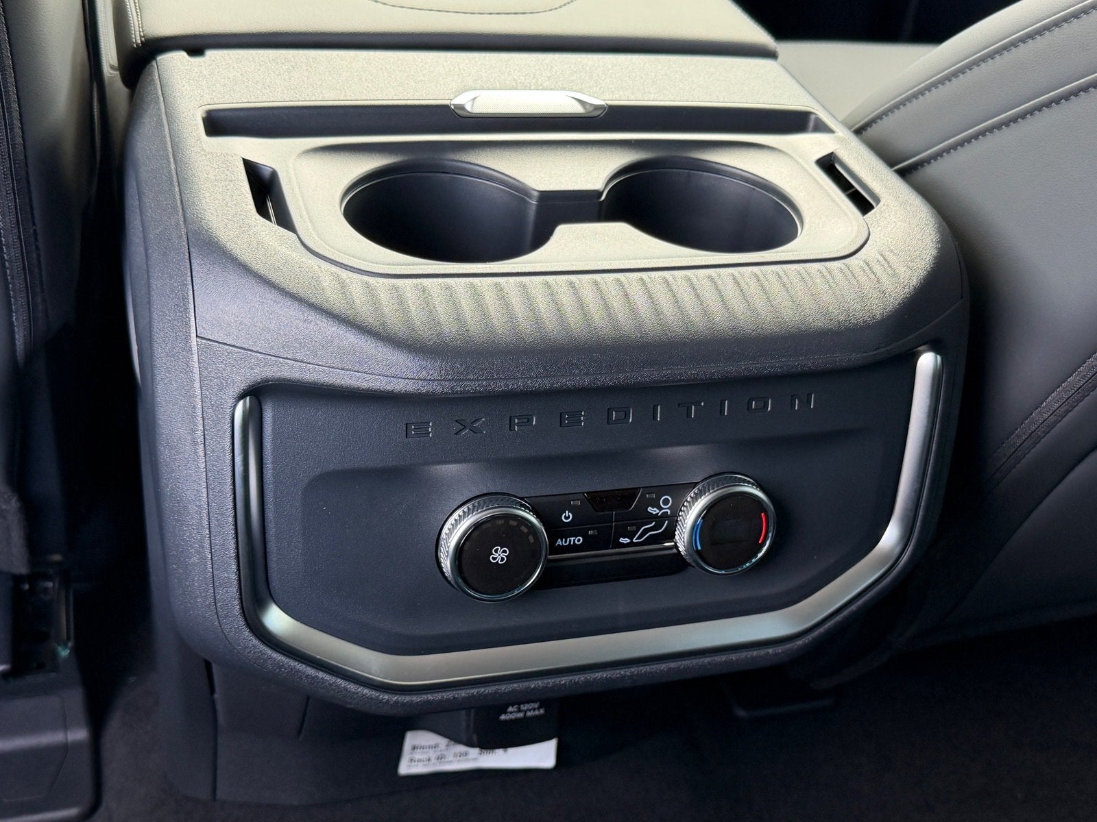 2027 Ford Expedition Active