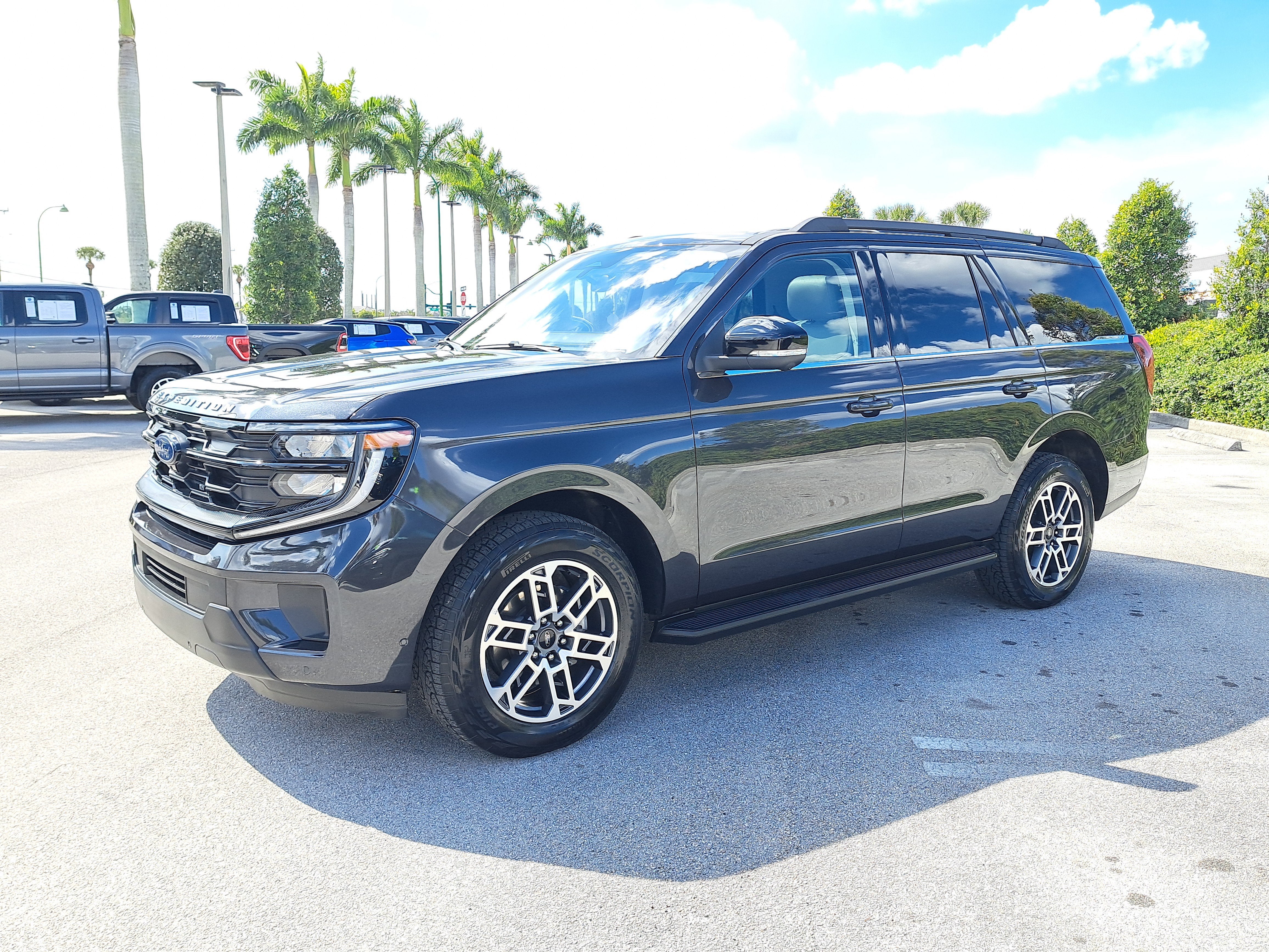 2025 Ford Expedition Active