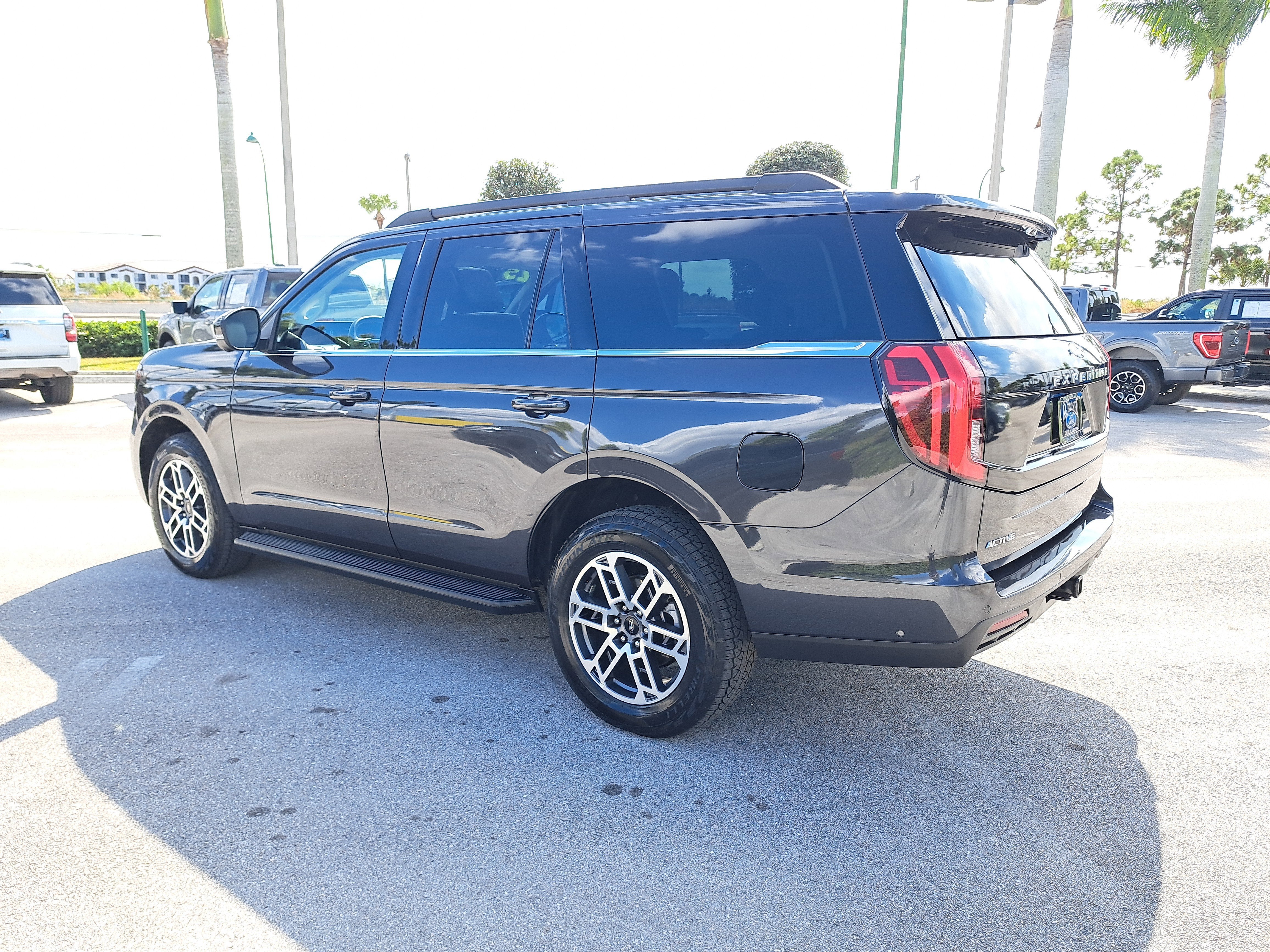 2025 Ford Expedition Active