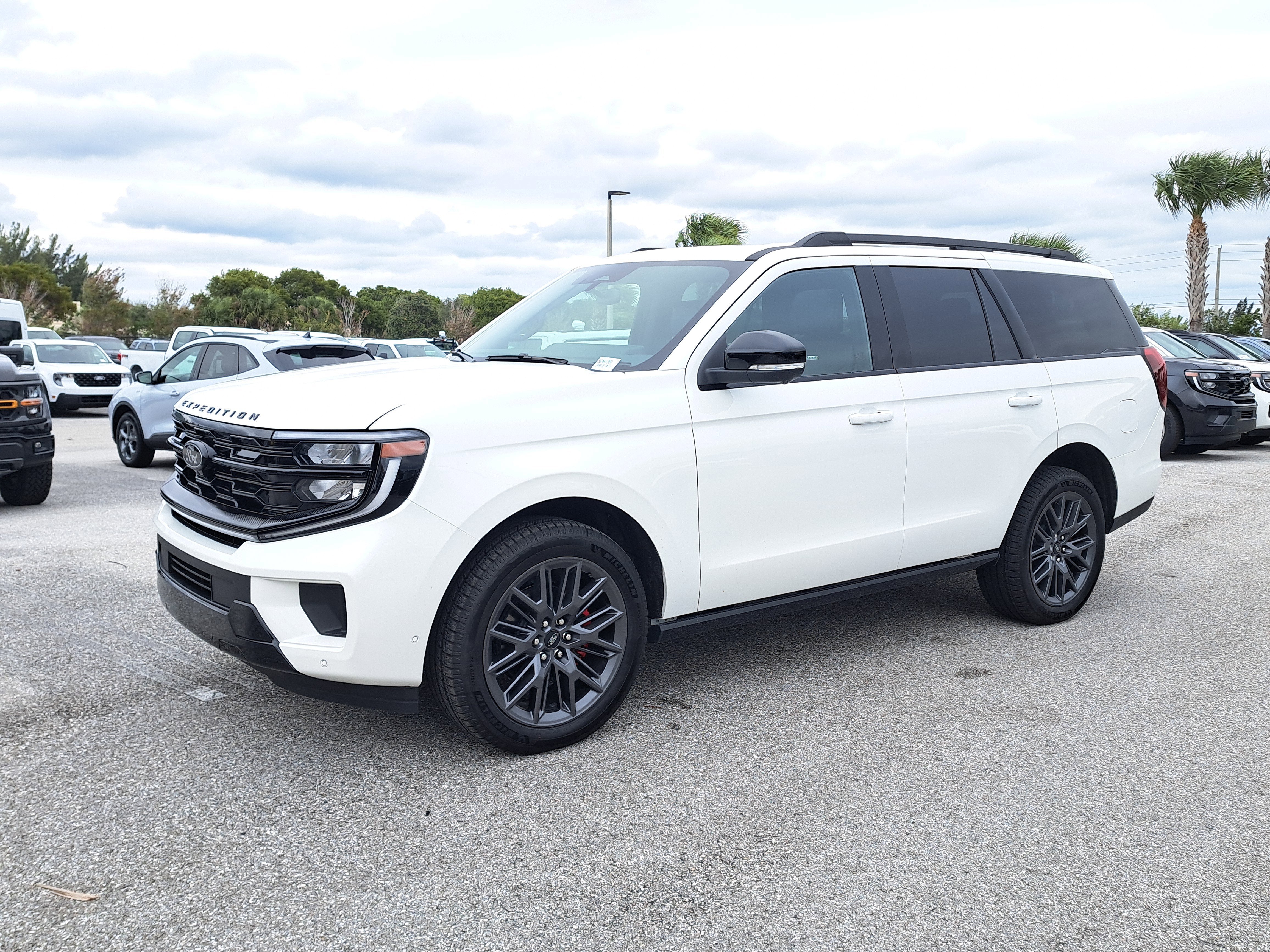 2025 Ford Expedition Platinum