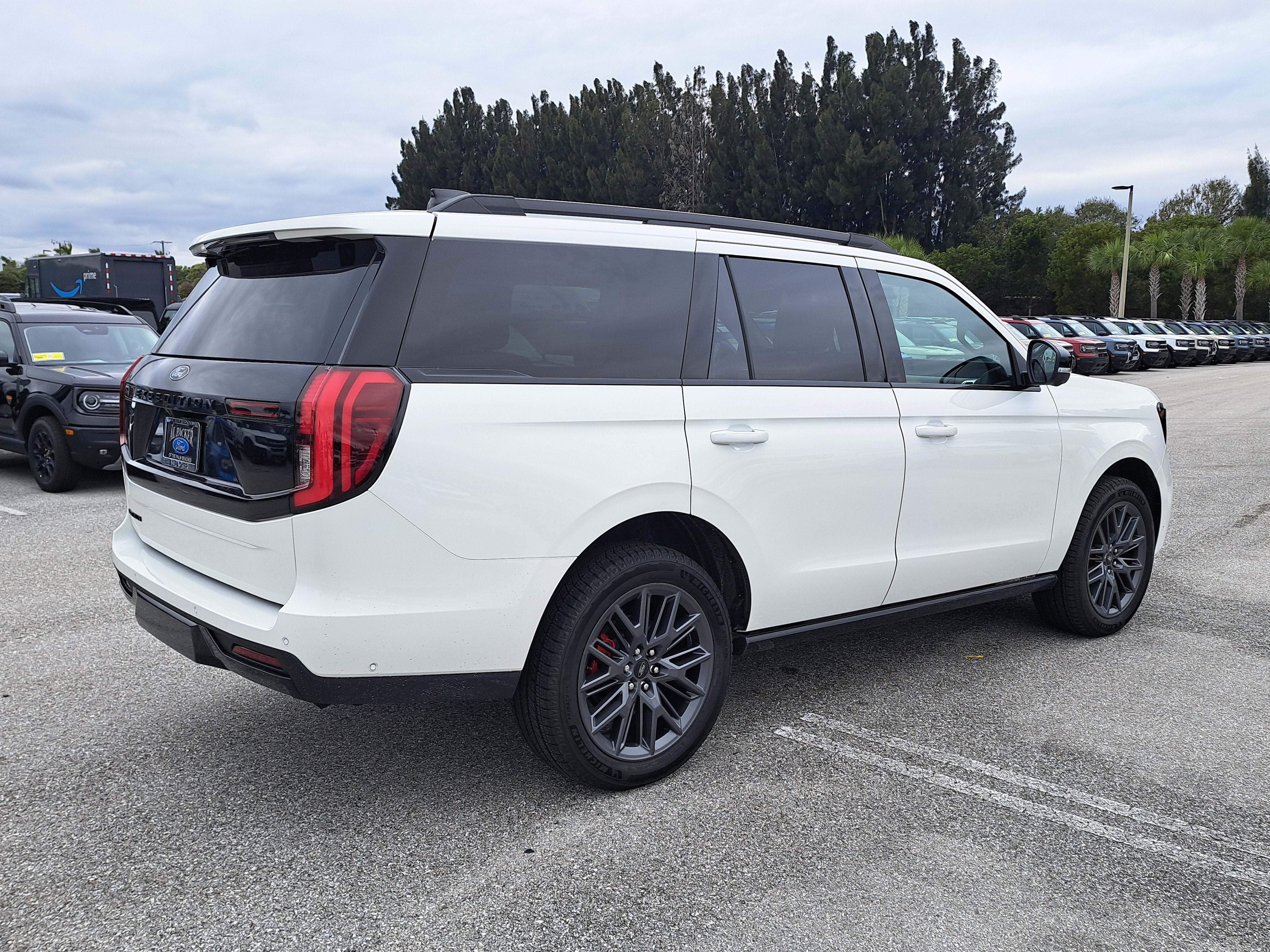 2025 Ford Expedition Platinum