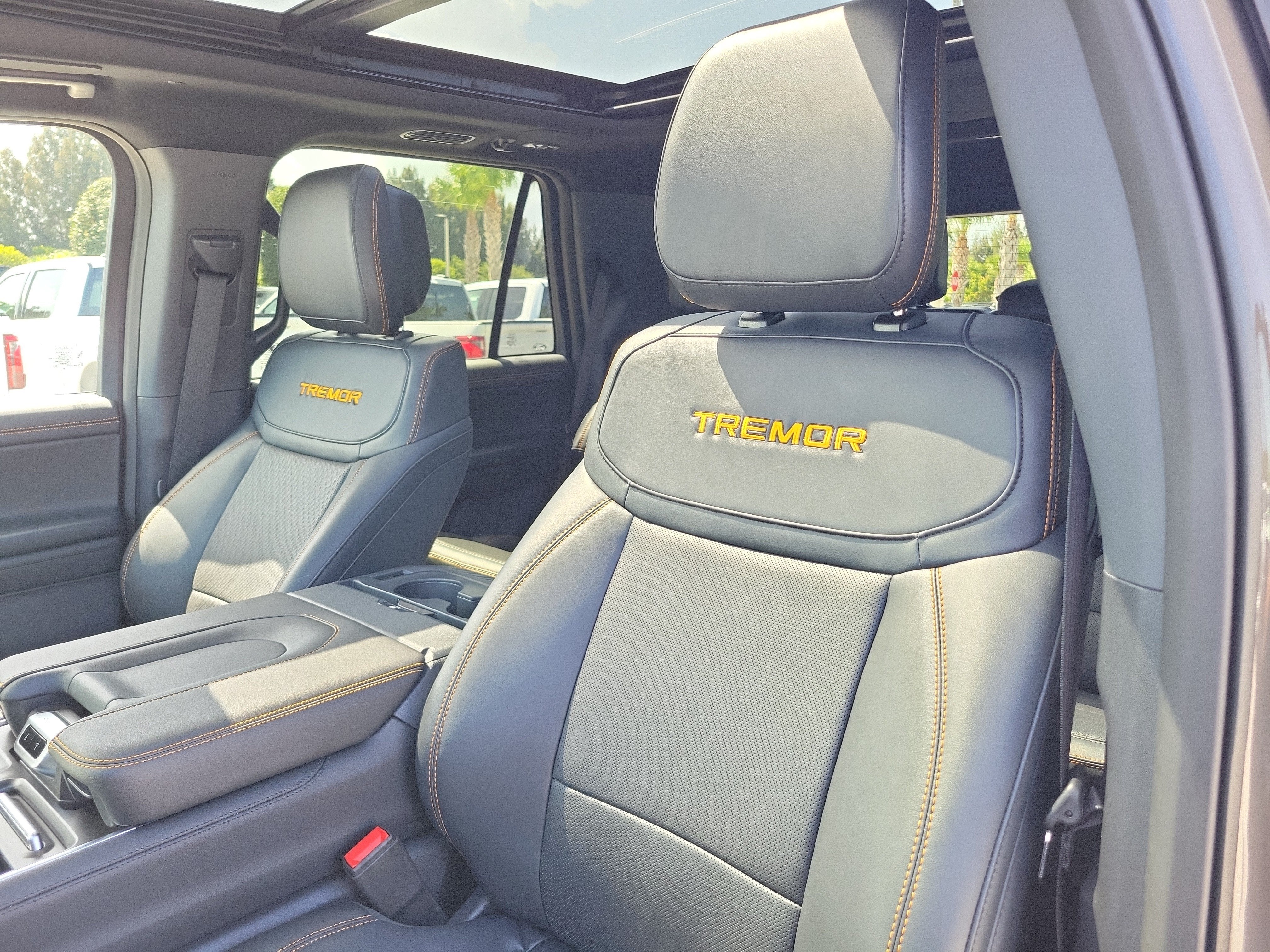 2027 Ford Expedition Tremor