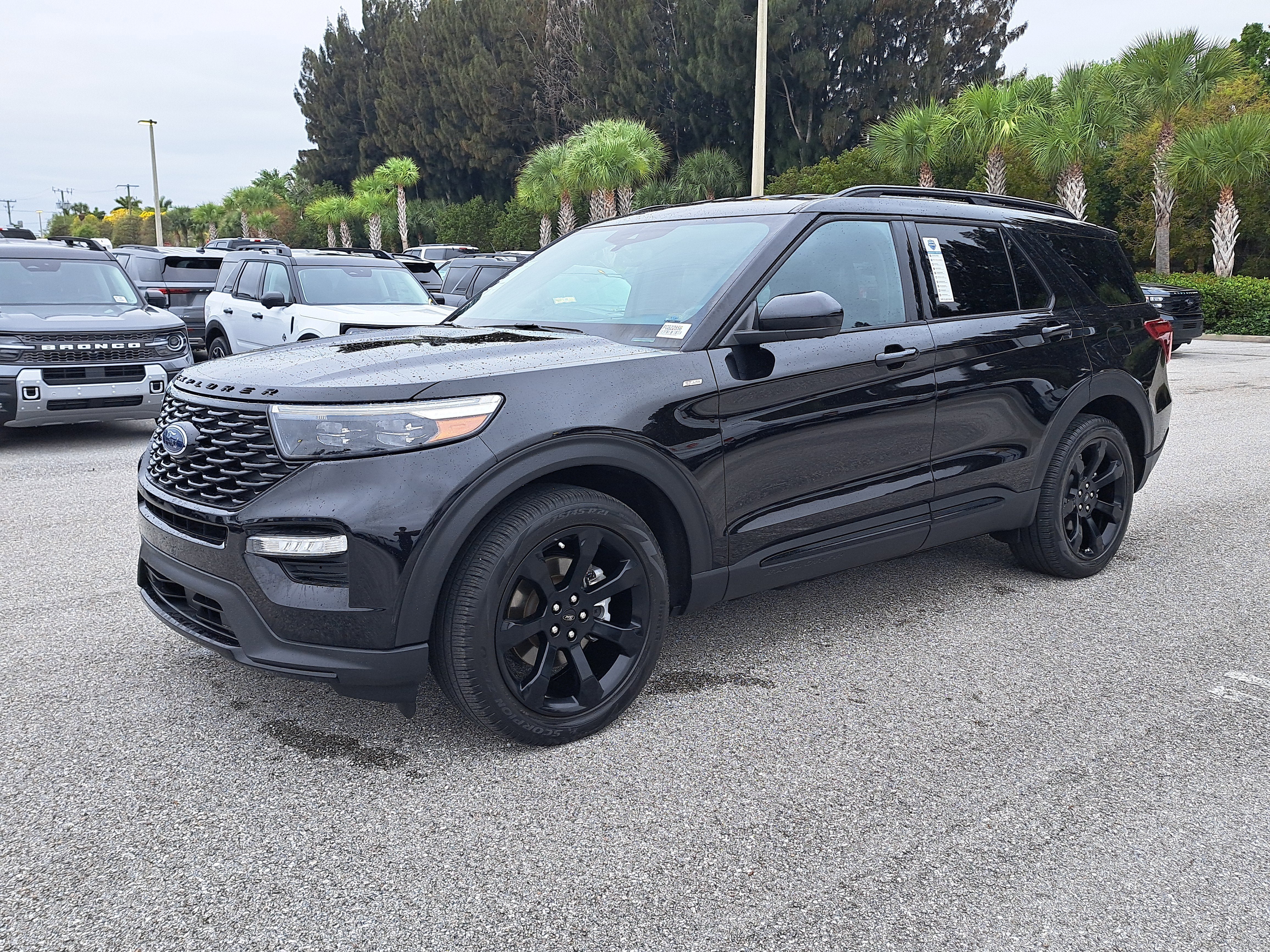 2023 Ford Explorer ST-Line