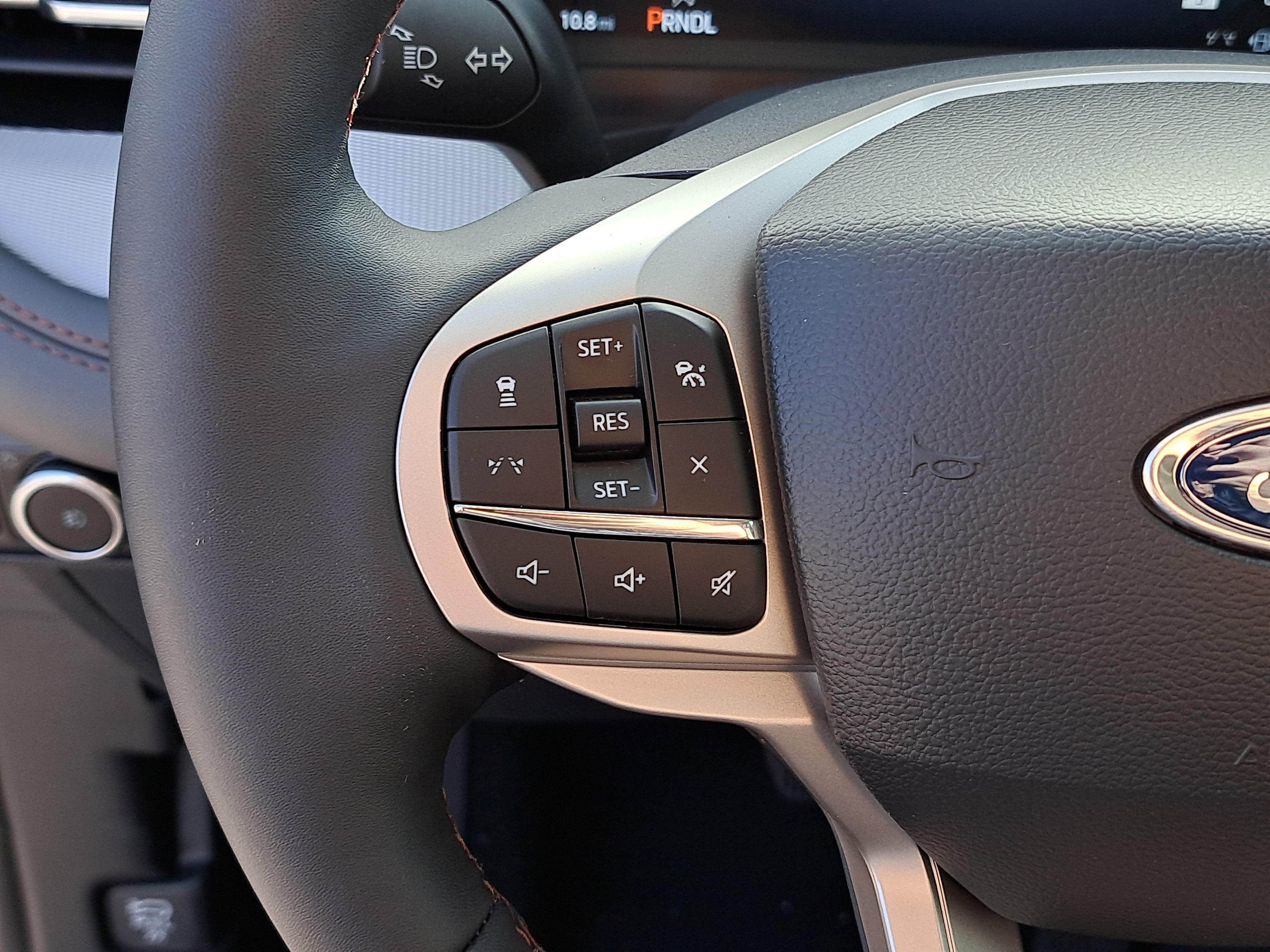 2026 Ford Explorer Active w/200A Pkg